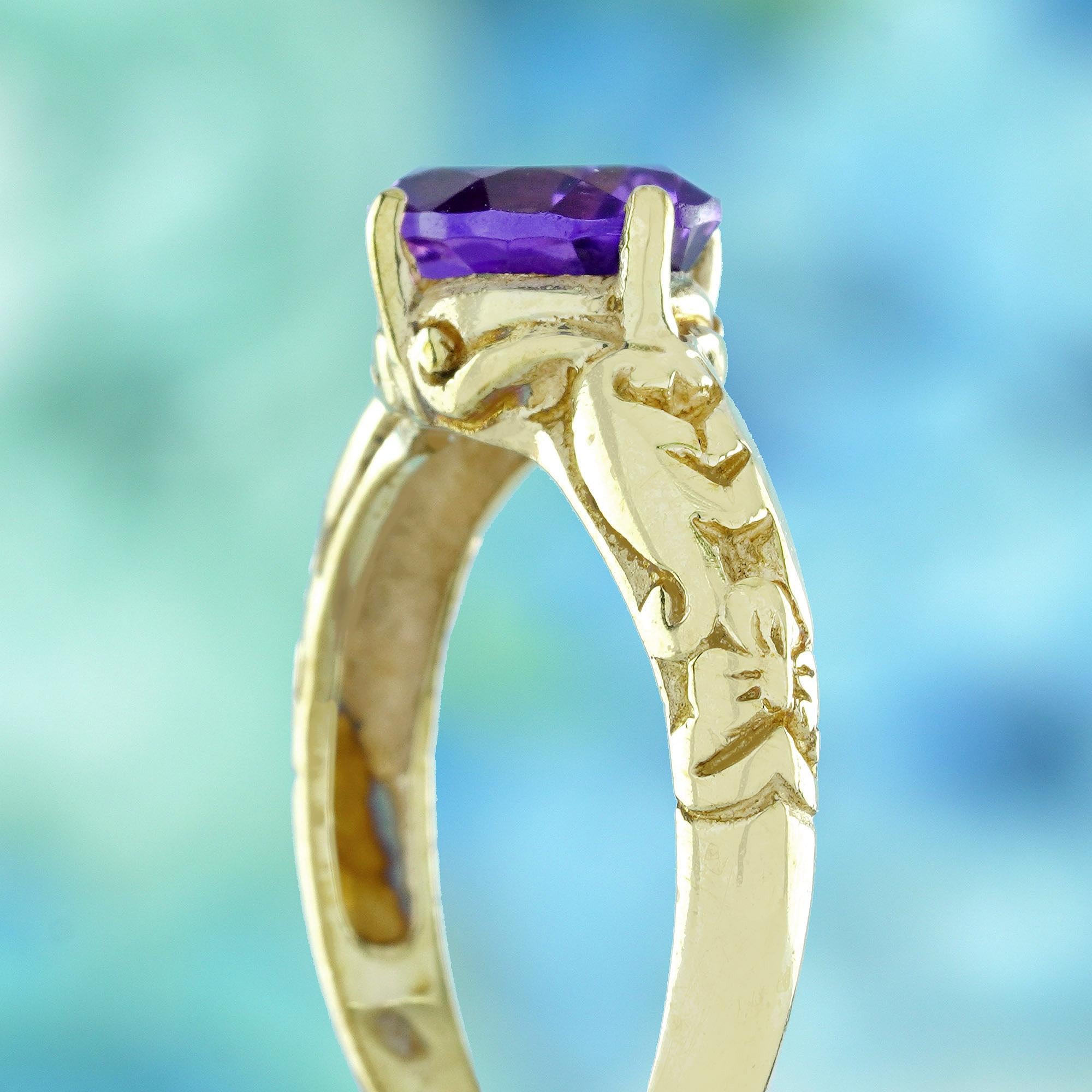 Bague solitaire de style vintage en or jaune massif 9 carats avec améthyste cabochon naturelle Pour femmes en vente