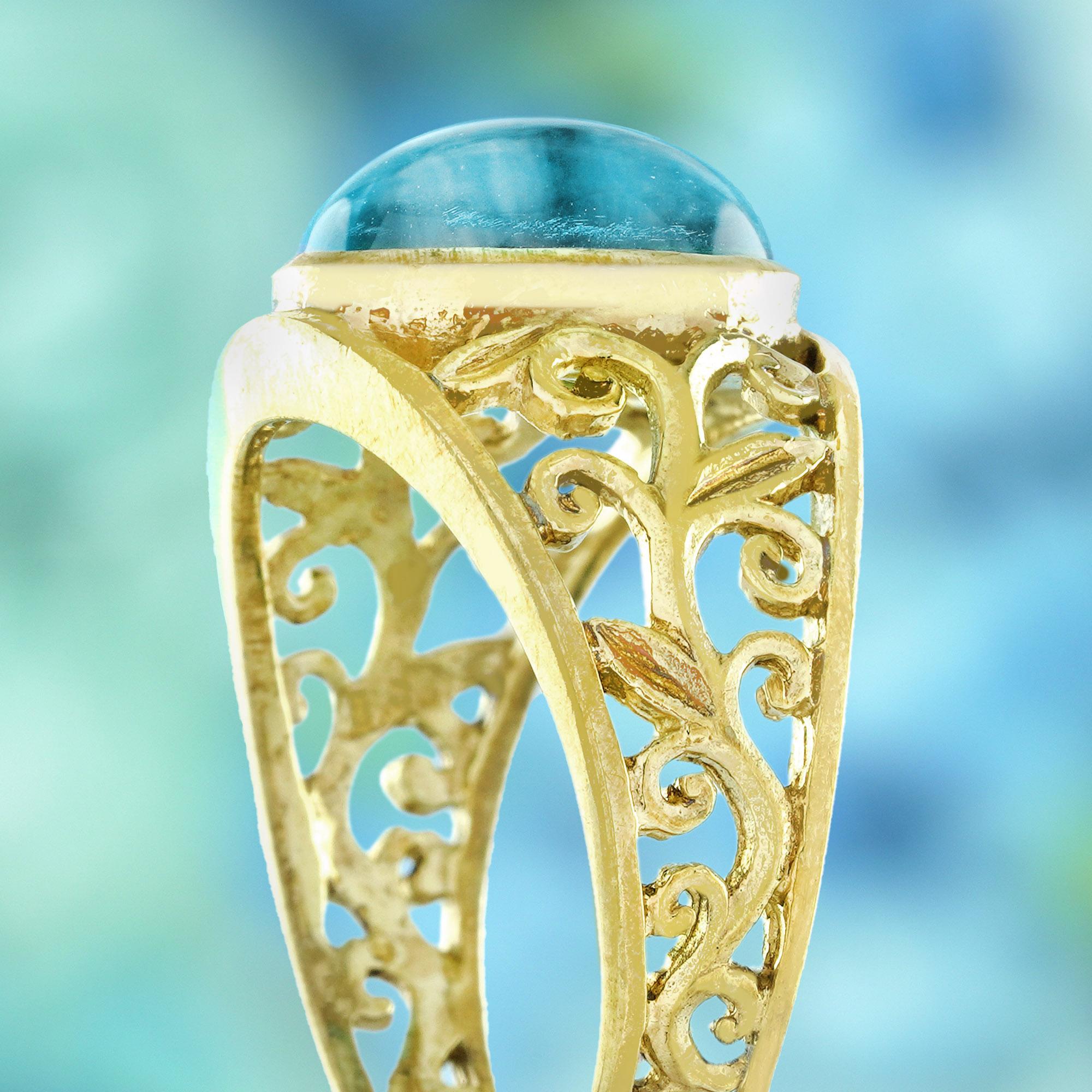 Bague filigrane de style vintage en or jaune massif 9 carats avec topaze bleue cabochon naturelle Pour femmes en vente