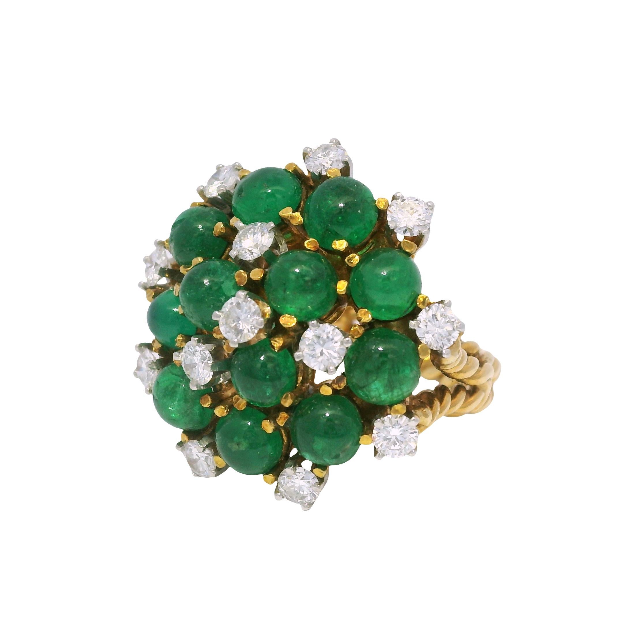 Natürlicher Cabochon Smaragd & Diamant 18-Karat Kabel Ring Vorrätig (Rundschliff) im Angebot