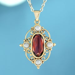 Natural Cabochon Garnet Pearl Vintage Victorian Style Oval Pendant in 9K Gold
