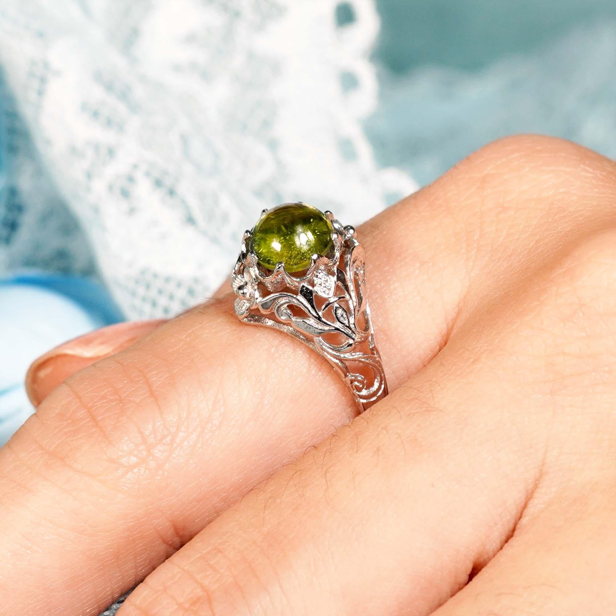For Sale:  Natural Cabochon Peridot Vintage Style Filigree Ring in Solid 9K White Gold 10