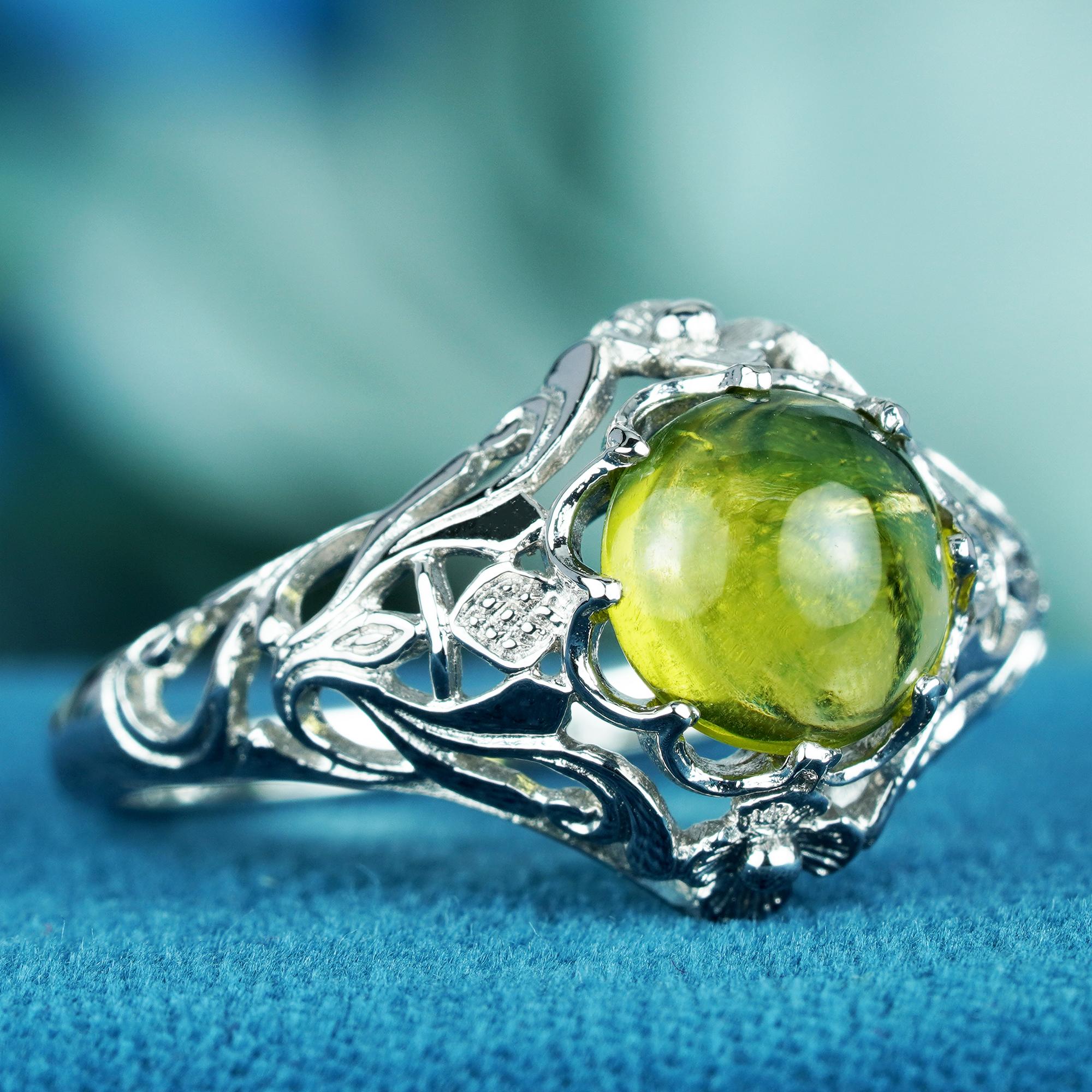 For Sale:  Natural Cabochon Peridot Vintage Style Filigree Ring in Solid 9K White Gold 2