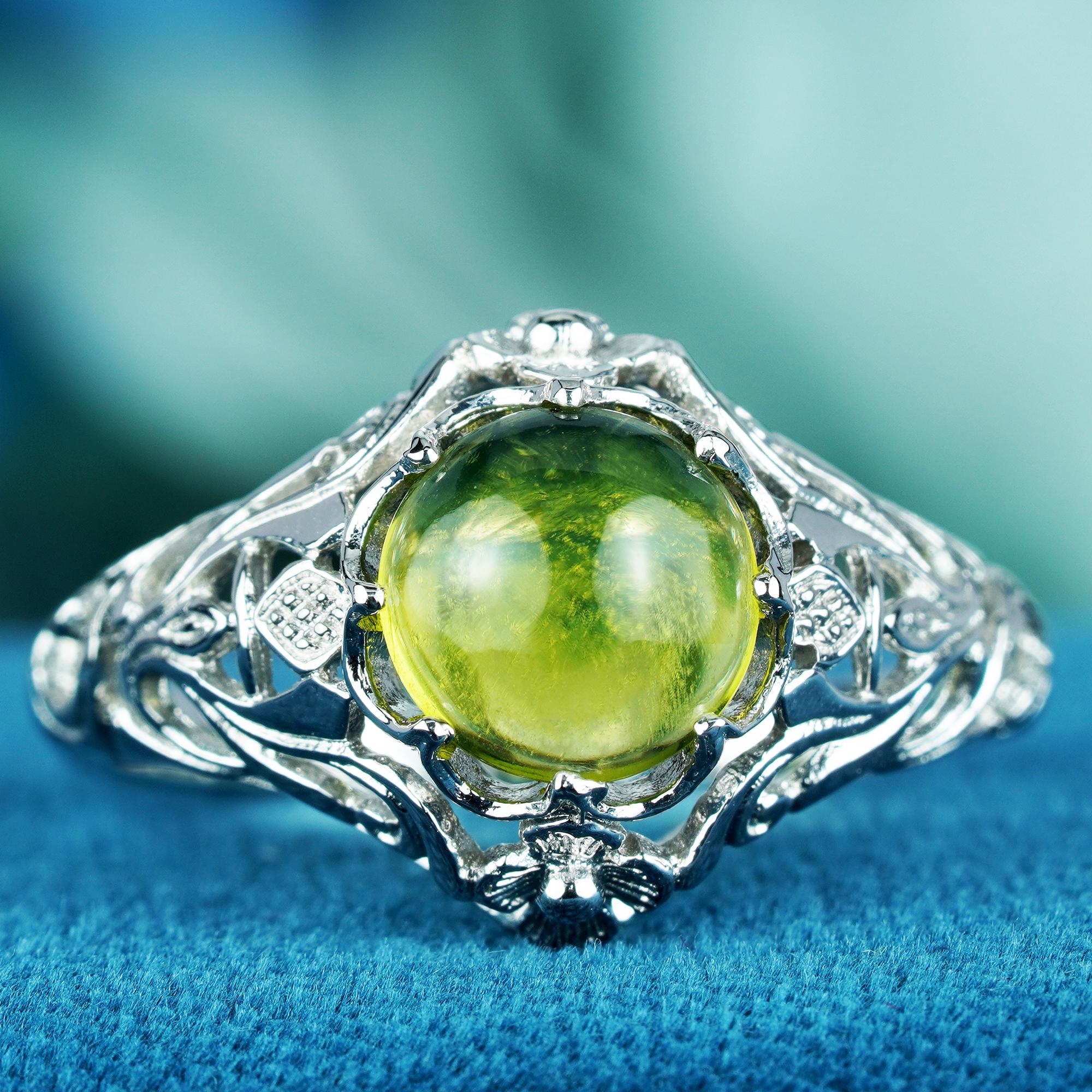 For Sale:  Natural Cabochon Peridot Vintage Style Filigree Ring in Solid 9K White Gold 3