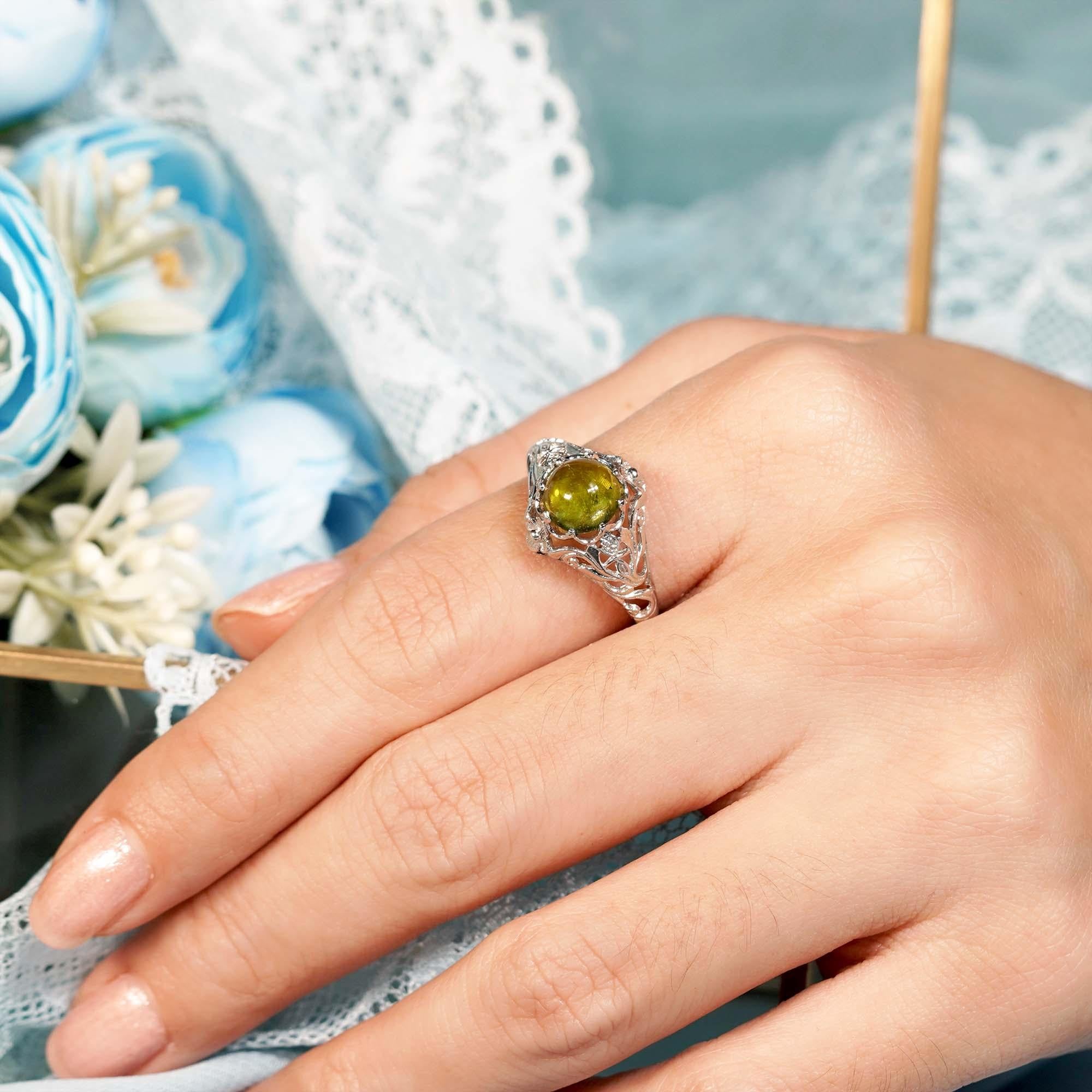 For Sale:  Natural Cabochon Peridot Vintage Style Filigree Ring in Solid 9K White Gold 7