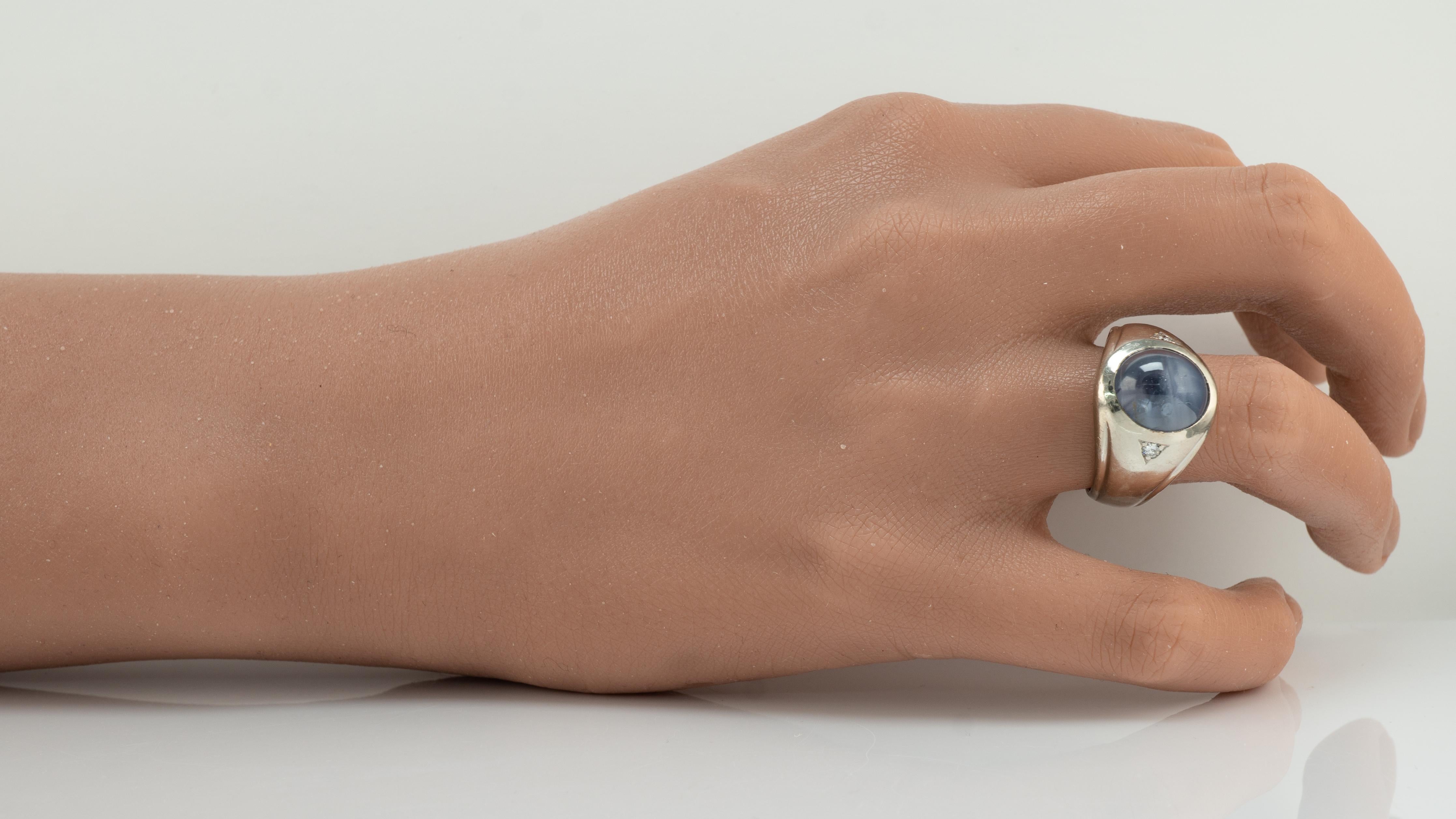 Natürlicher Cabochon Saphir Diamant Ring 14k Weißgold im Angebot 2