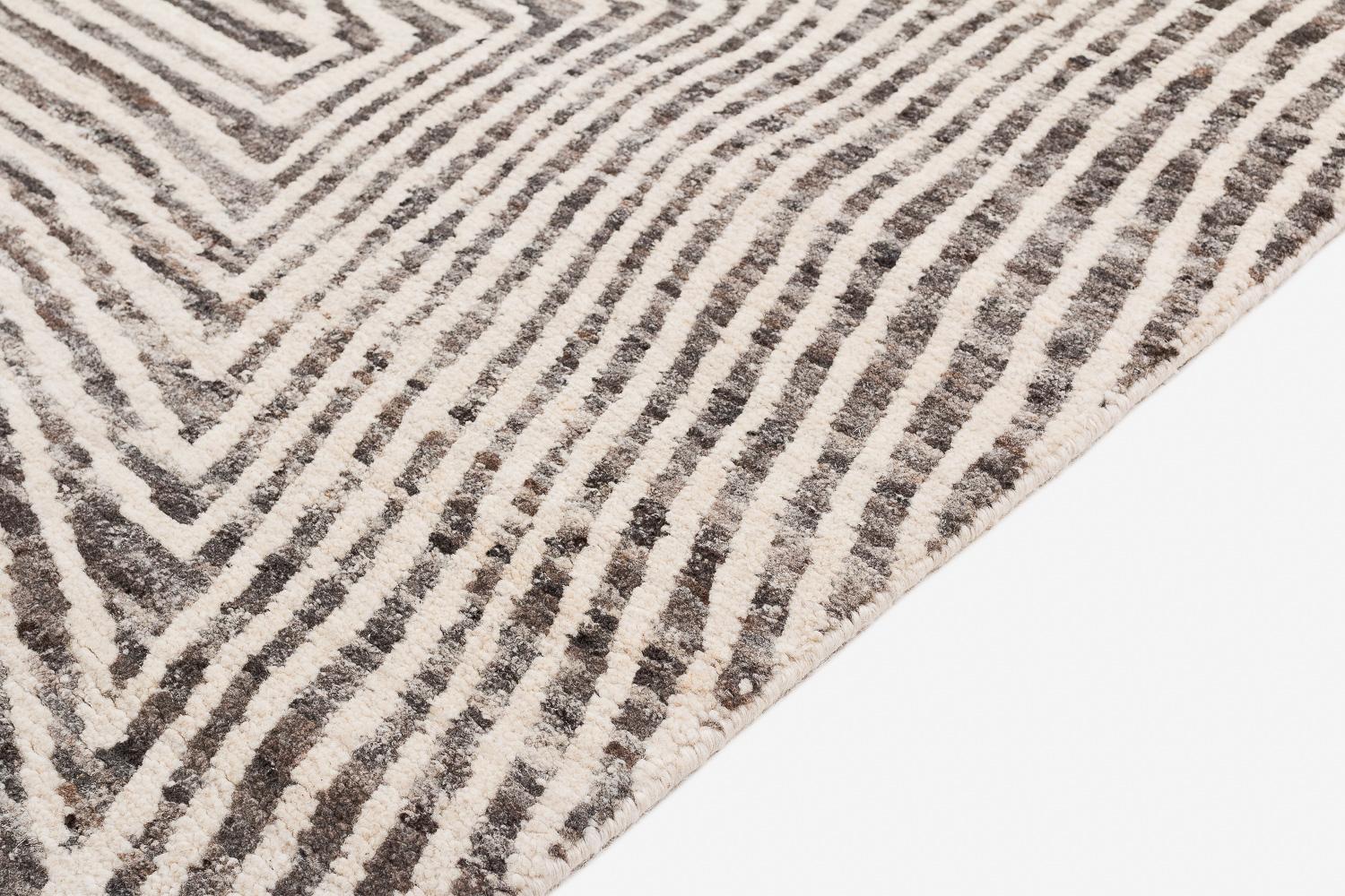 Organic Modern Natural White and Grey Neutral Area Rug Cameroon by Joseph Carini For Sale 1