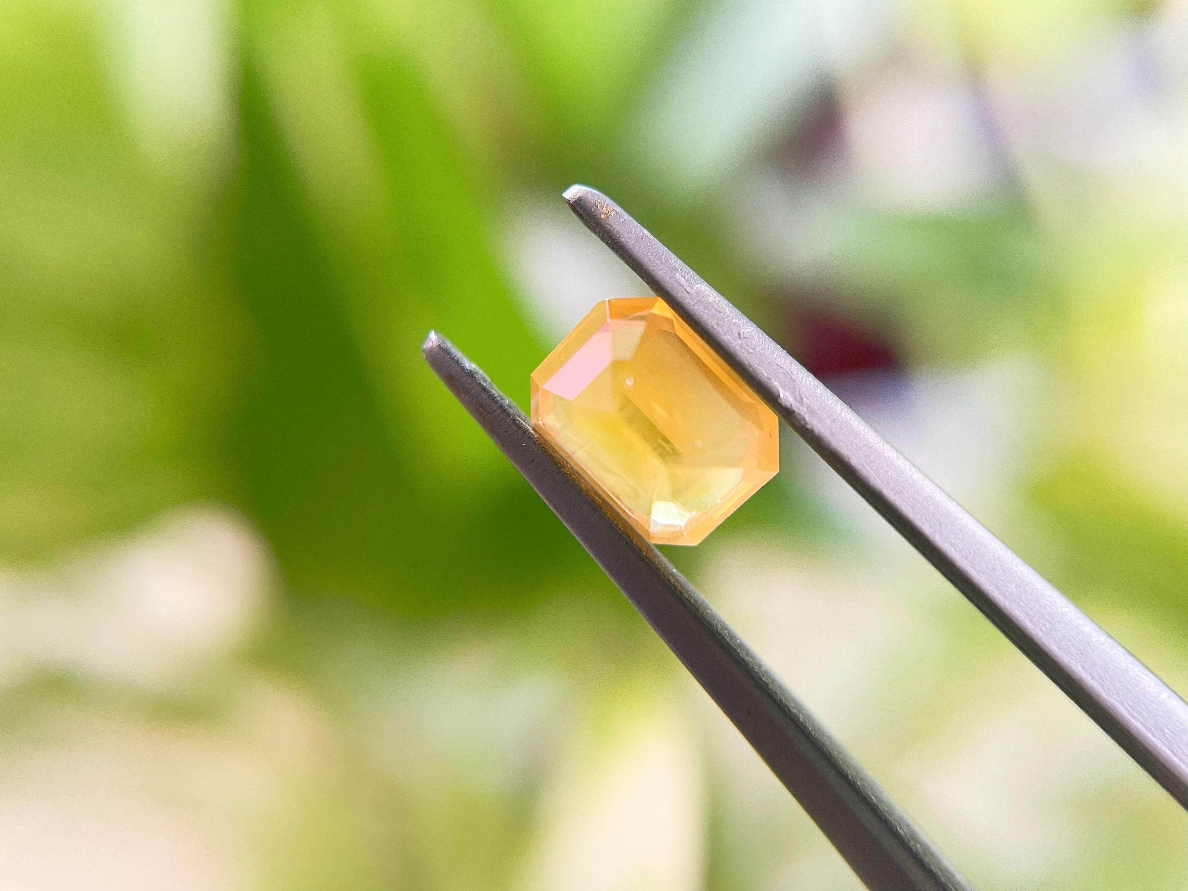 Natural Canary Yellow Sapphire, Loose Gemstone for Jewelry Making, 1.34 Ct in vendita 12