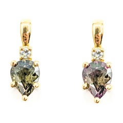 Natural Carat Alexandrite & Diamond Pendant in 18K Yellow Gold