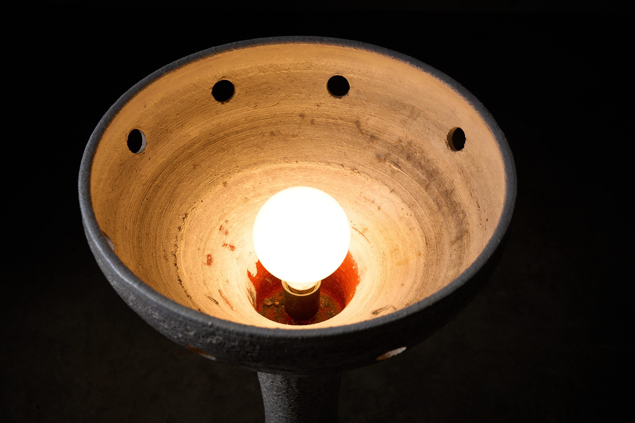 Céramique Lampadaire BEGA avec diffuseur sphérique en verre en vente
