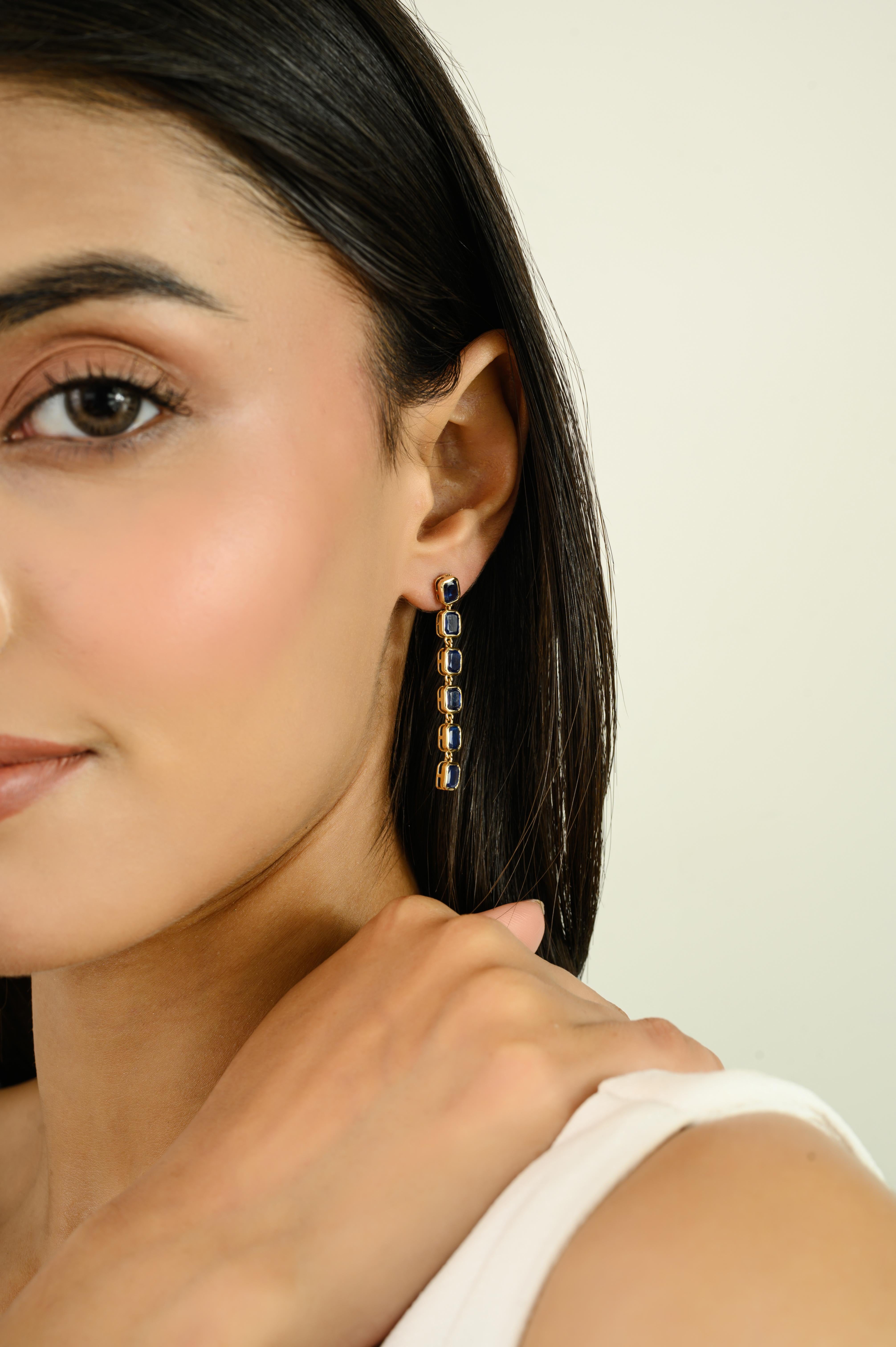 Natürliche zertifizierte 6,21ctw blauer Saphir lange Ohrringe baumeln in 14k Gelbgold Damen im Angebot