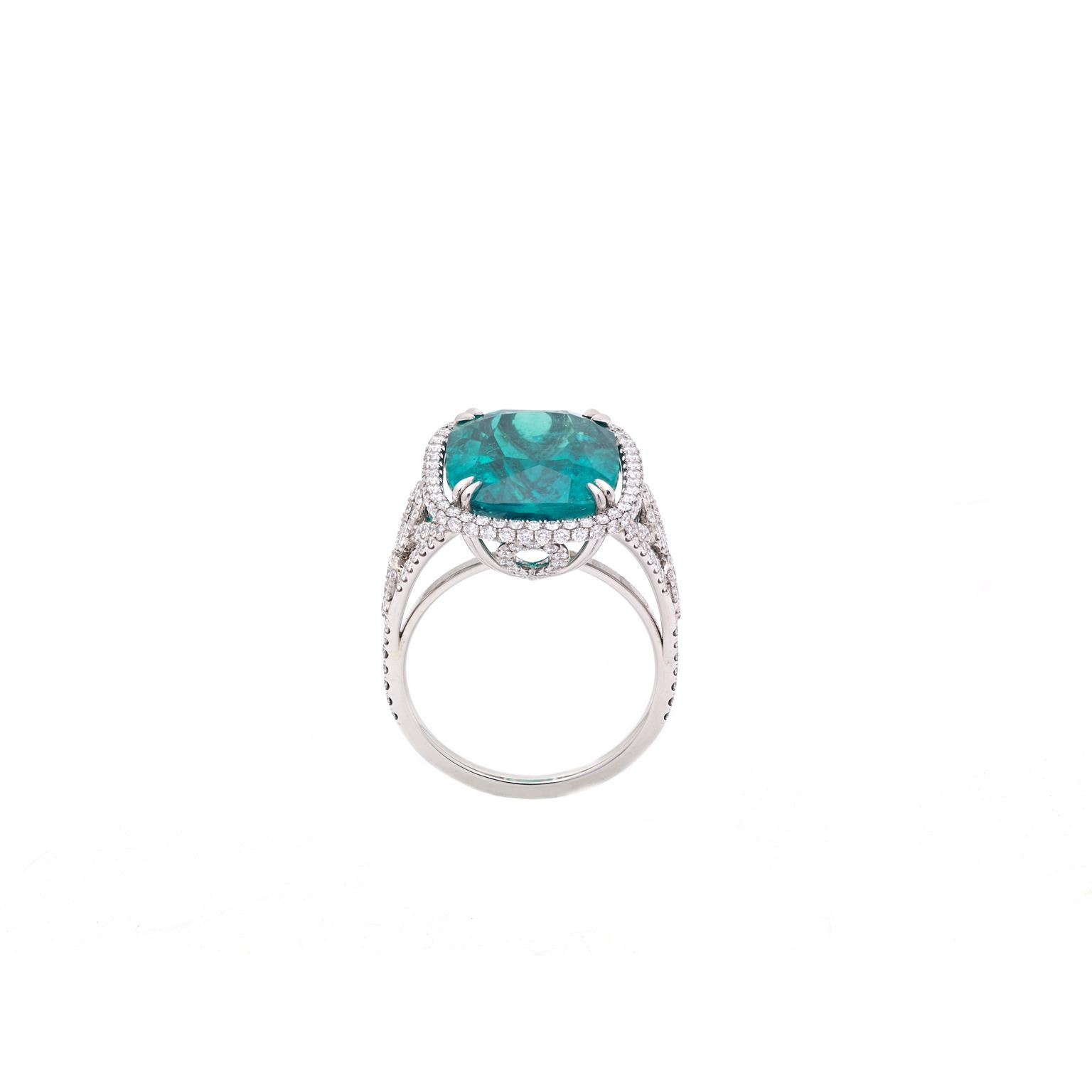 Women's Natural Certified Colombian Emerald 8.30 Carat Platinum Ring For Sale