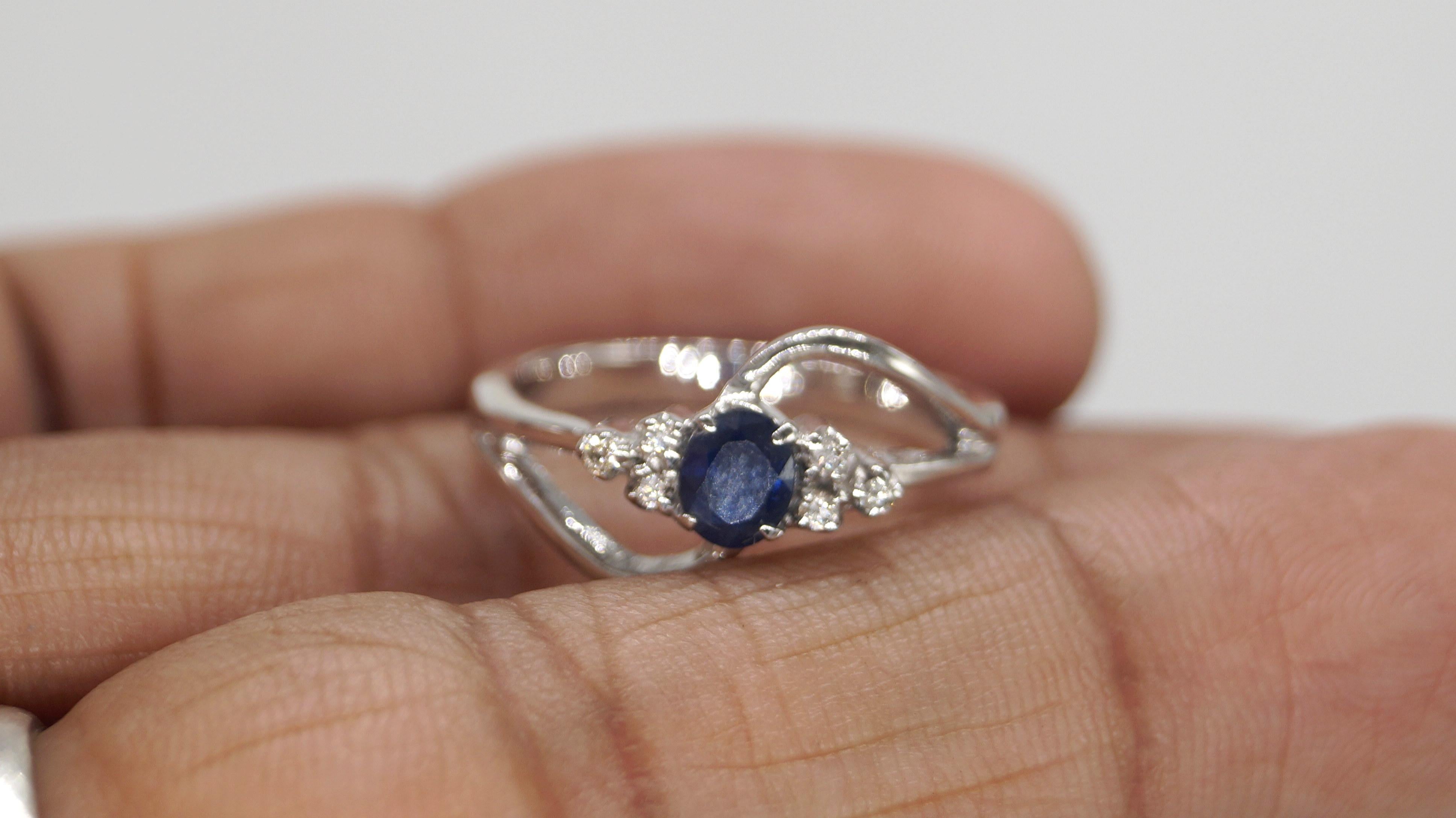 Natural Certified Diamond & Blue Sapphire Ring White Gold Band Vermeil Ring For Sale 4