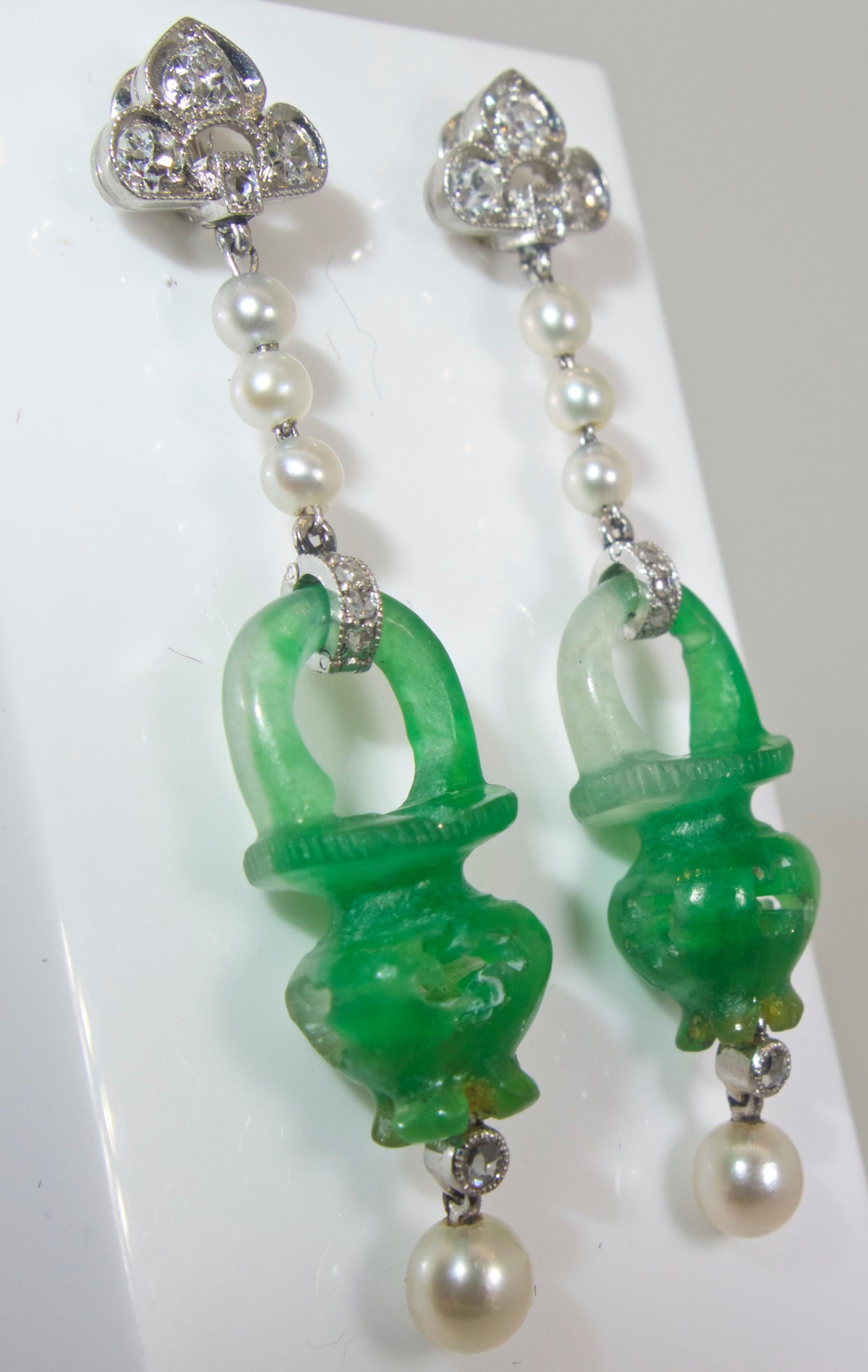 Natural Certified Jade, Natural Pearl, Diamond and Platinum Earrings, 1915 In Good Condition In Aspen, CO