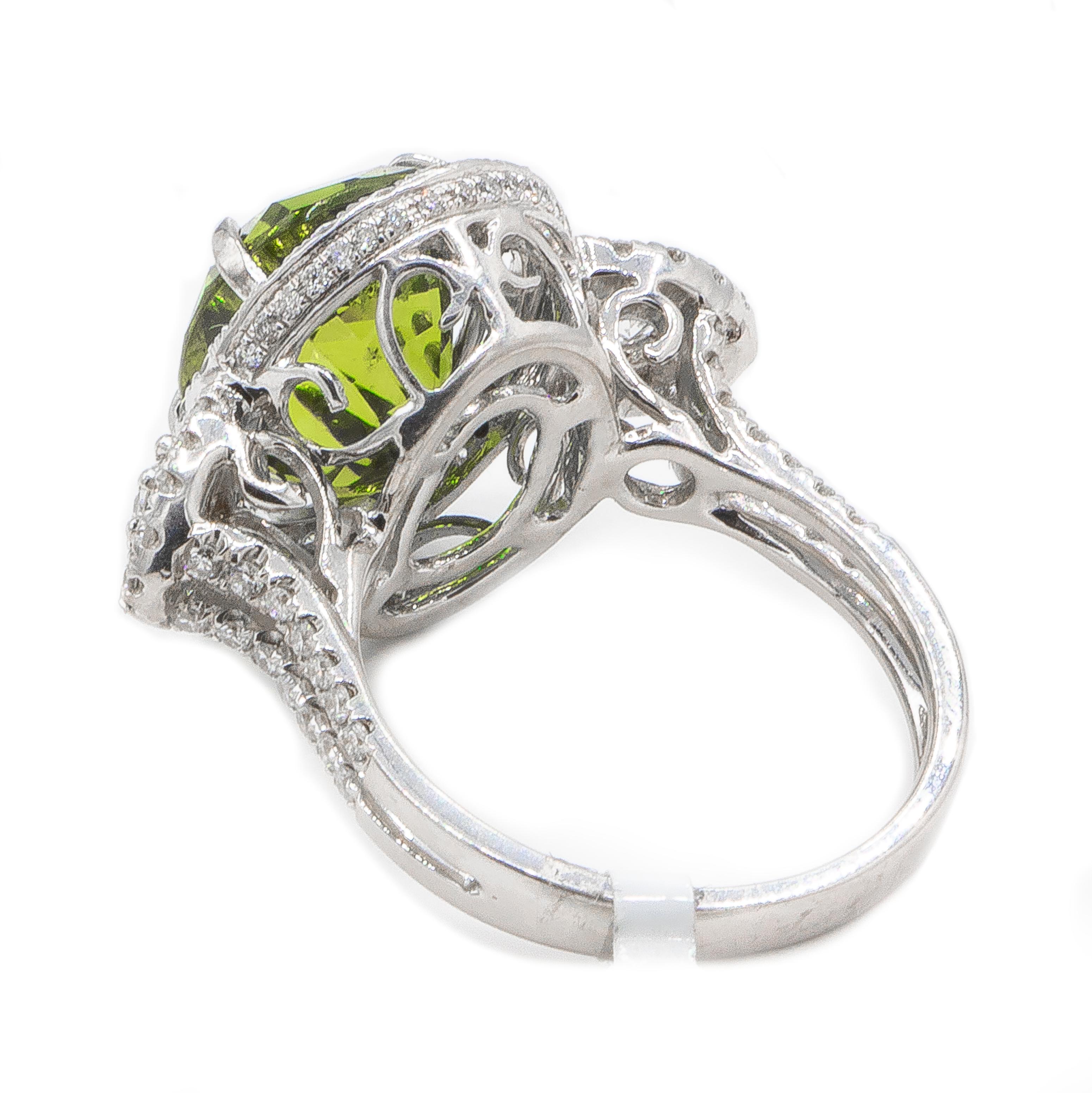 Art Deco Natural Ceylon 7 Carat Color-Changing Alexandrite Ring with Diamonds