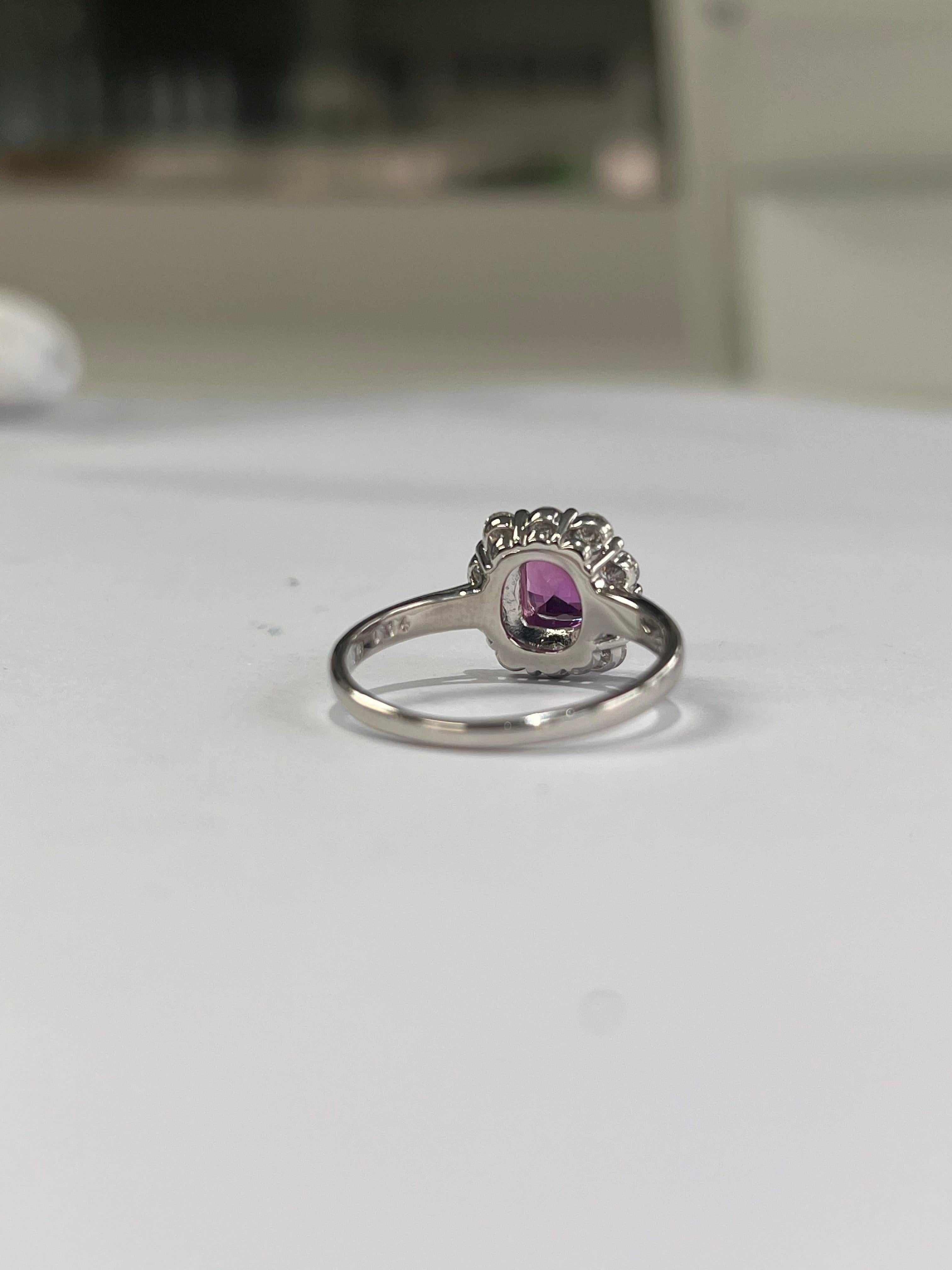 Round Cut Natural Ceylon Pink Sapphire & Diamonds Engagement Ring Set in Platinum 900 For Sale