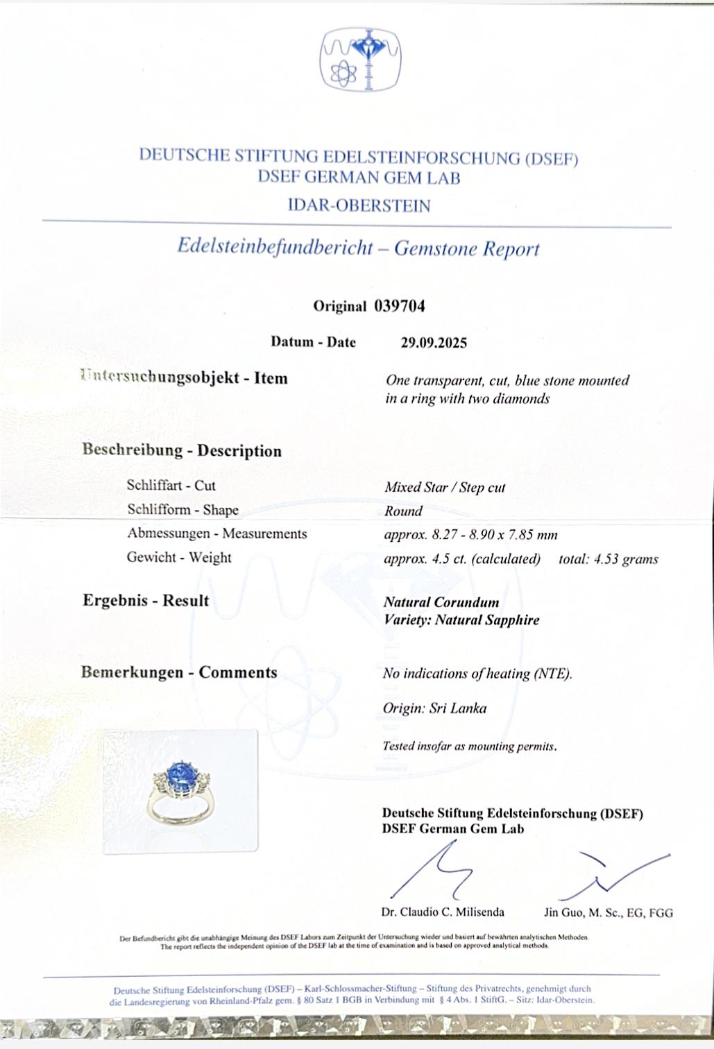 Natural Ceylon Sapphire 4.5ct Ring with VVS1 F Diamonds DSEF Certifie in vendita 4