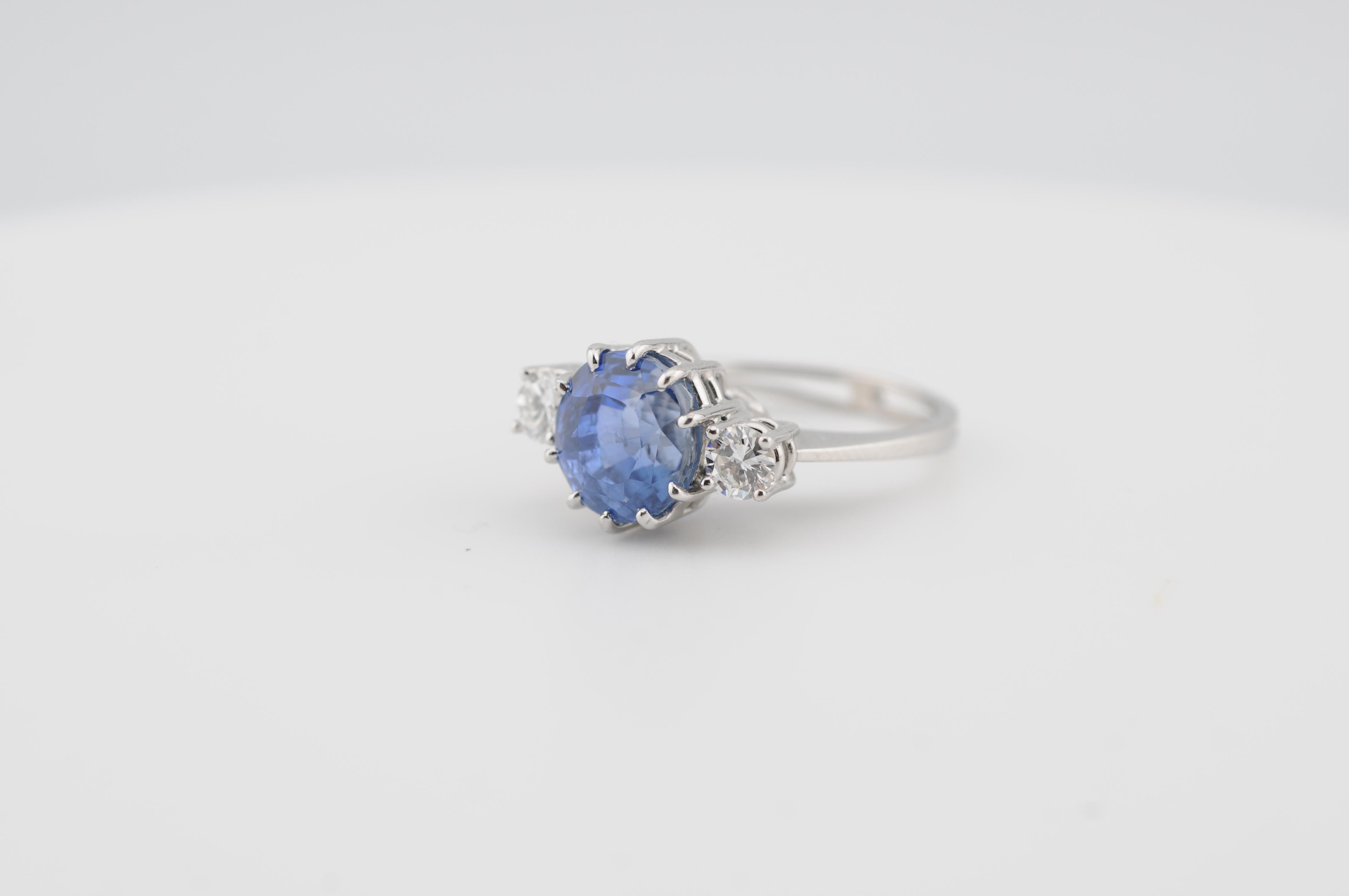 Estetismo Natural Ceylon Sapphire 4.5ct Ring with VVS1 F Diamonds DSEF Certifie in vendita