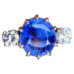 Natural Ceylon Sapphire 4.5ct Ring with VVS1 F Diamonds DSEF Certifie