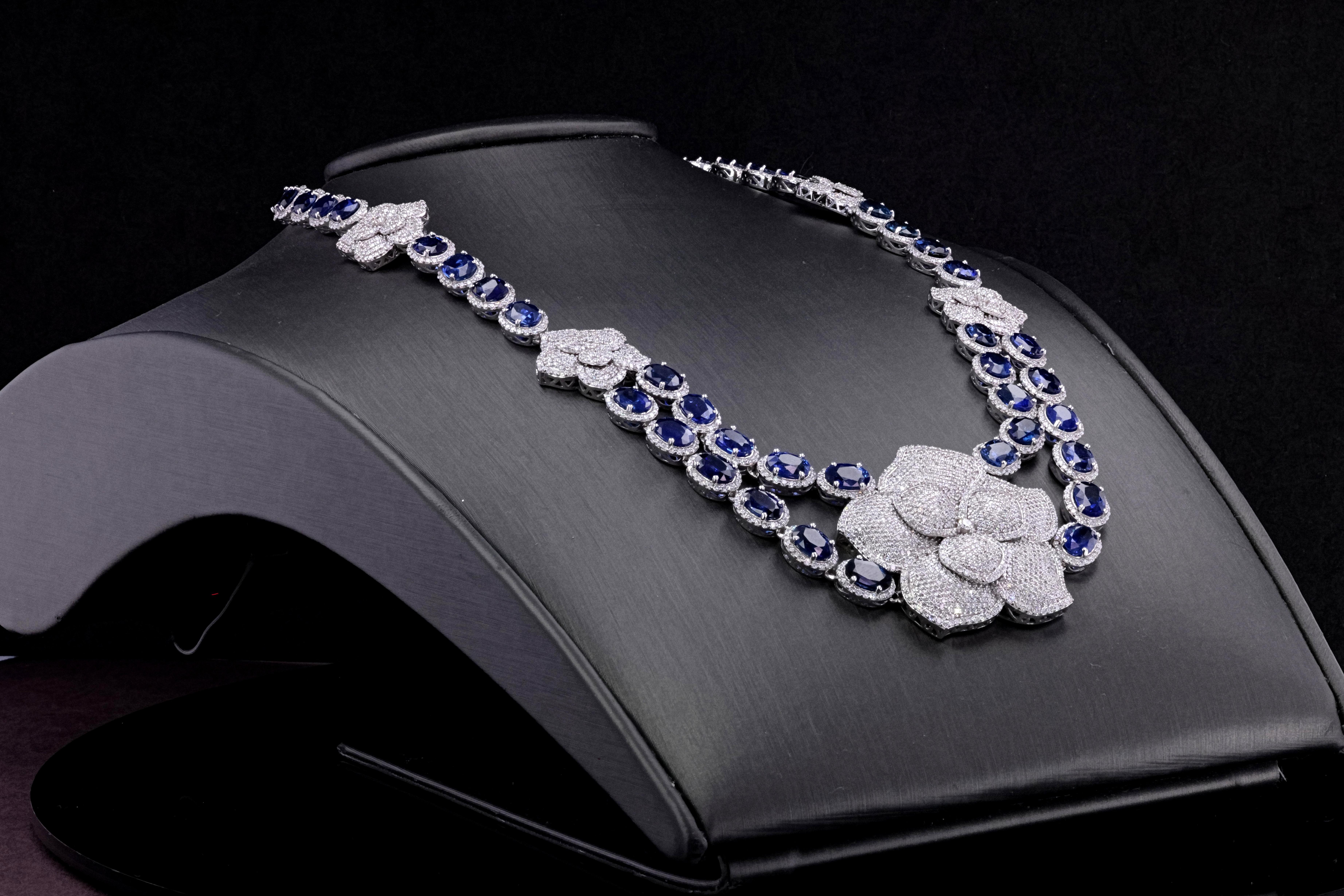 Natural Ceylon Sapphire and Diamond Floral Necklace in 14K White Gold In New Condition For Sale In Los Angeles, CA