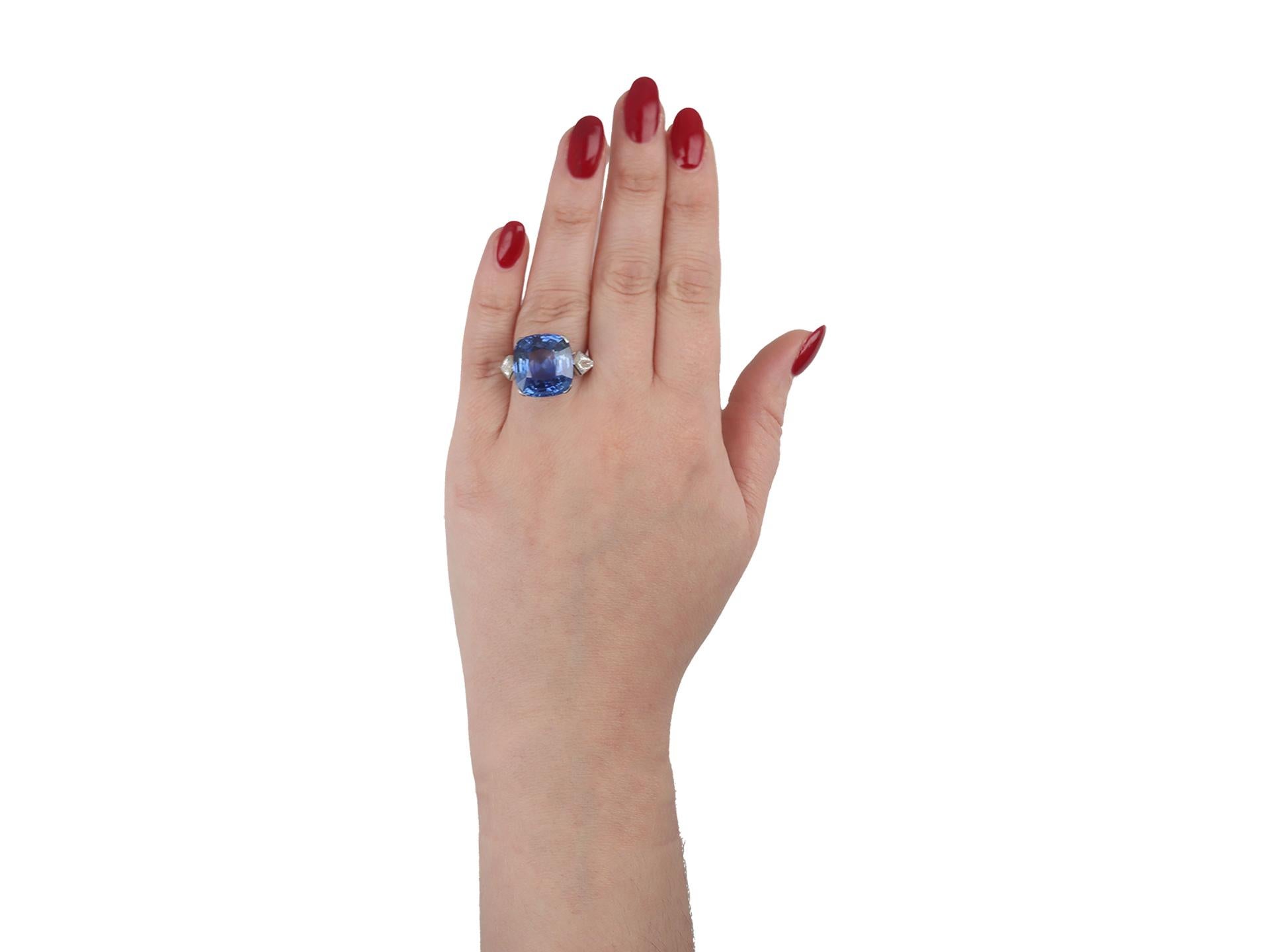 Natural Ceylon sapphire and diamond ring, circa 1950. In Good Condition For Sale In London, GB