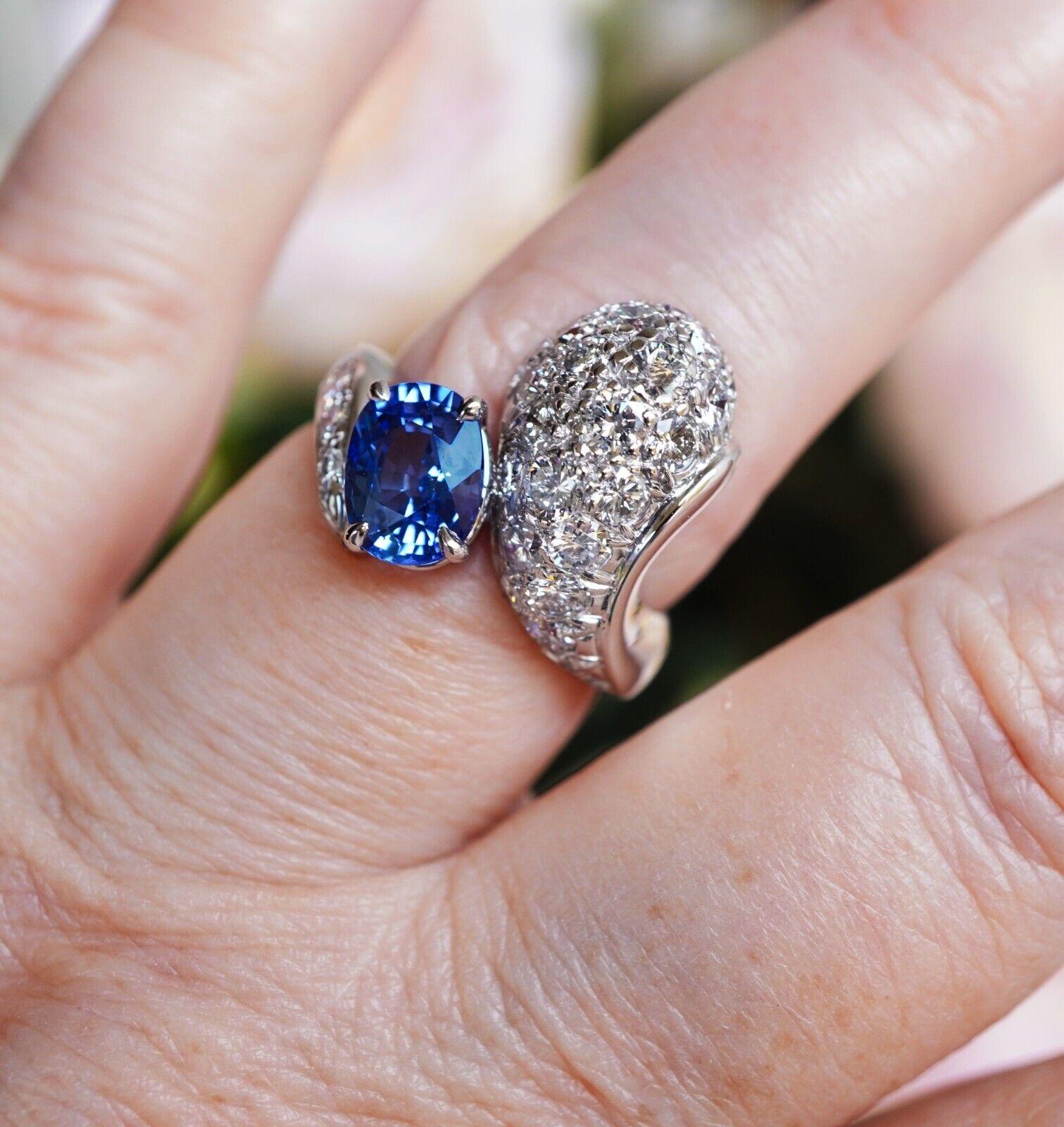 Oval Cut Natural Ceylon Sapphire Diamond Ring 18K White Gold 3.5ct Toi et Moi Vintage For Sale