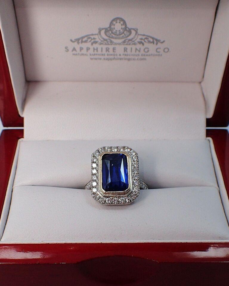 Natural Sapphire Ring, 6.02 Carat Emerald Cut GIA Certified For Sale 3