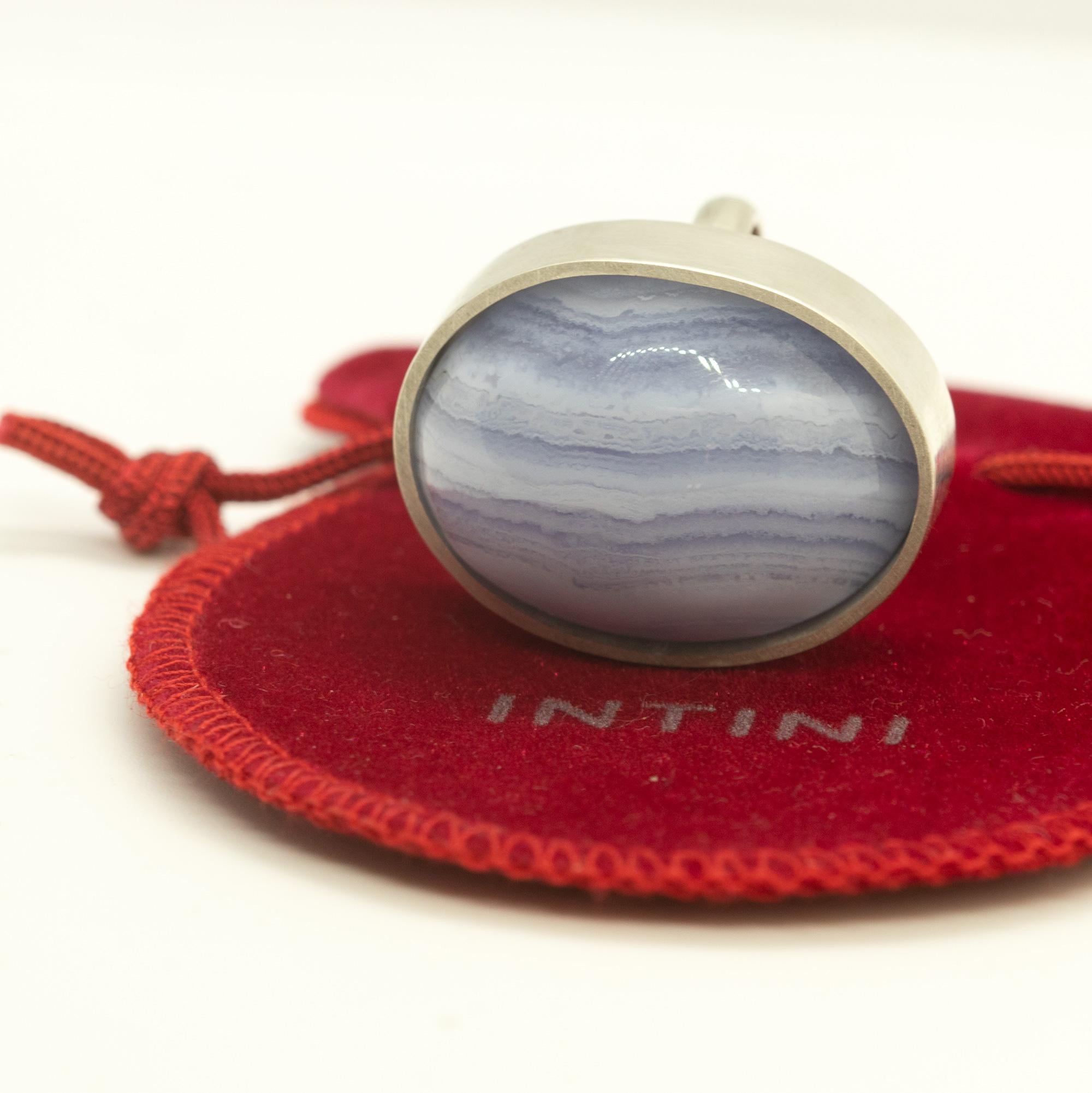 Anillo Intini Jewels de cóctel ovalado con bisel de calcedonia natural de plata de ley 925 en venta 1