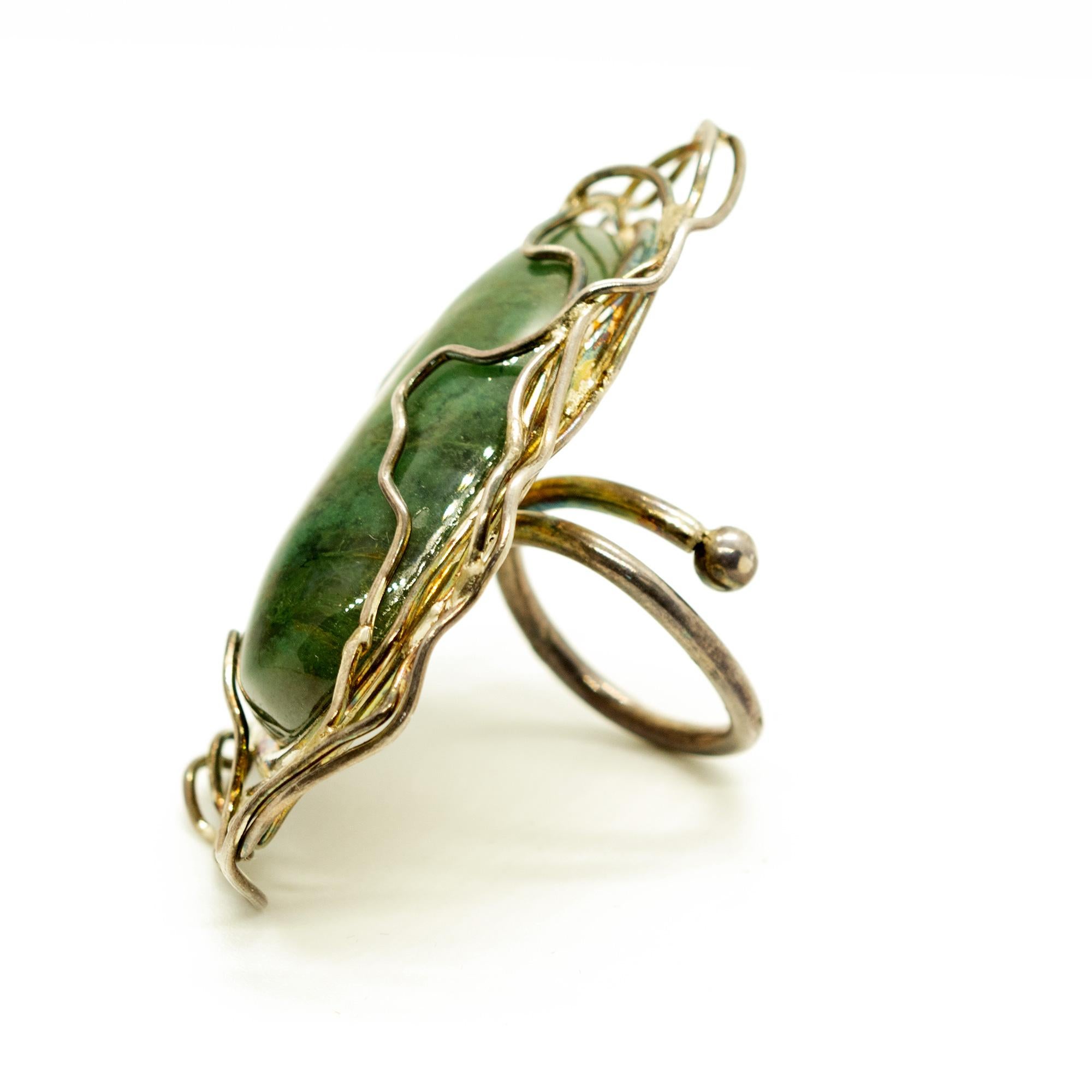 Taglio ovale Anello di crisocolla naturale in argento 925 con castone ovale da cocktail Intini Jewels in vendita