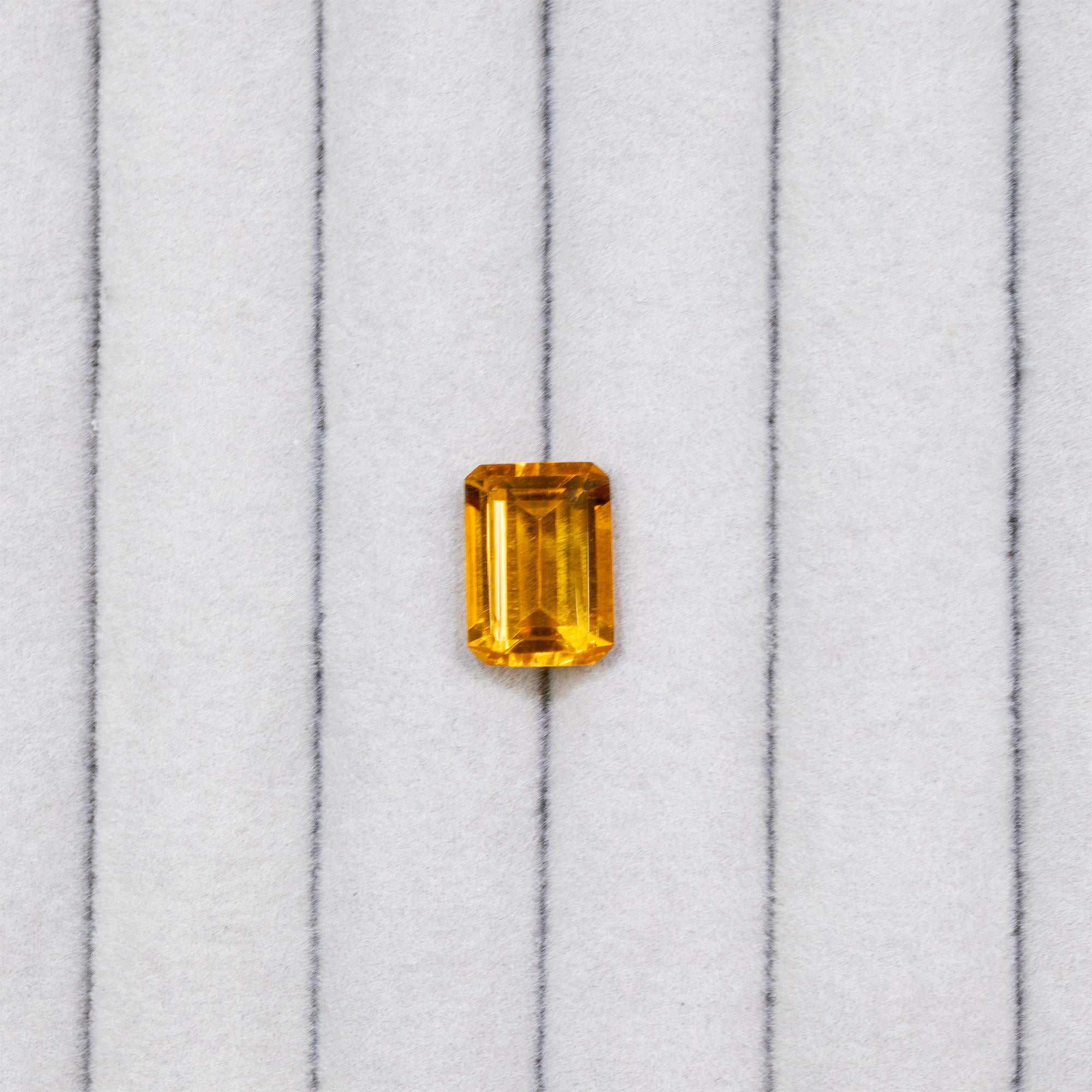 Women's or Men's Natural Citrine 6.83 Carat Emerald Cut Loose Gemstone For Sale