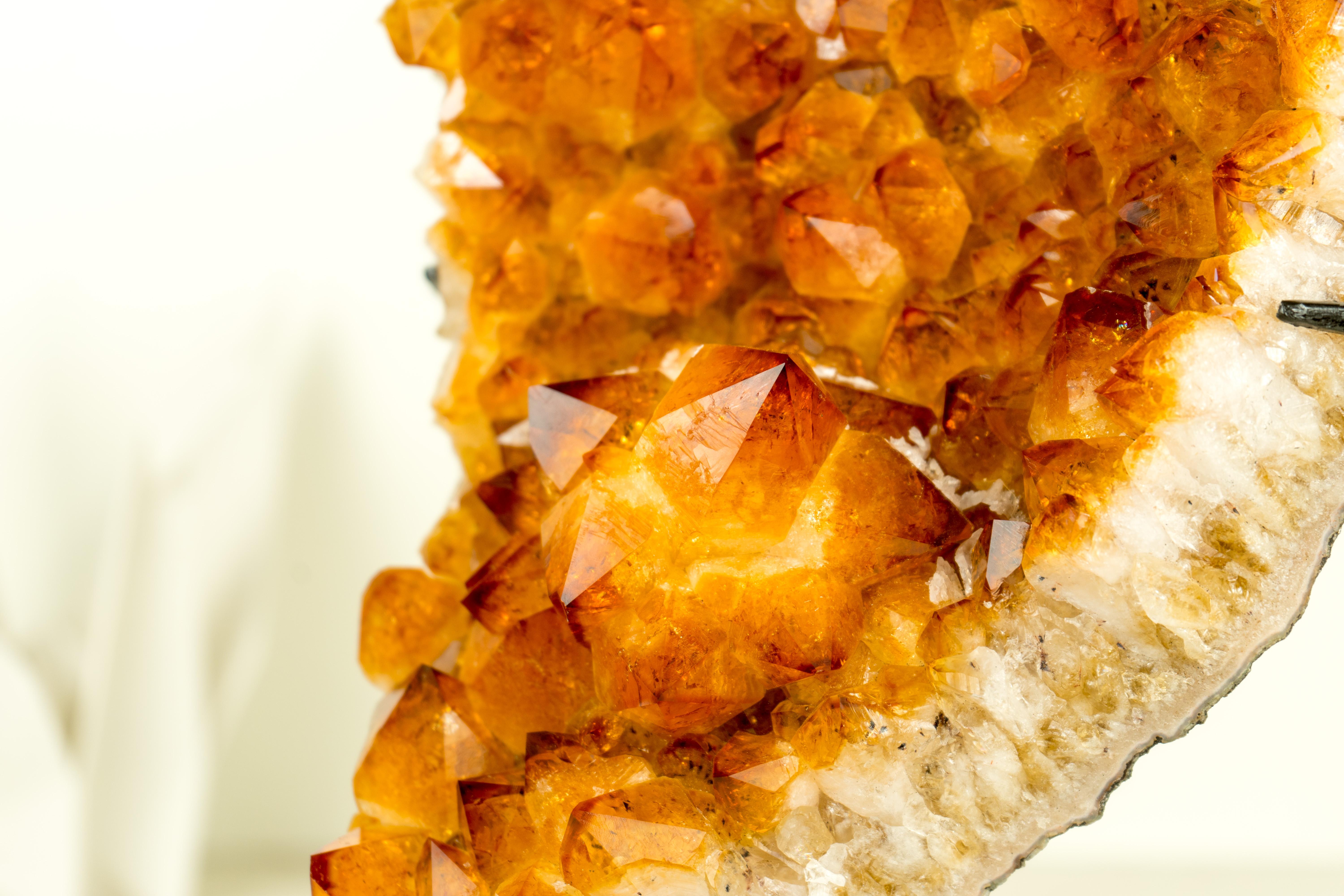 Natürlicher Citrin-Cluster mit Kristallblume, golden-orangefarbene Farbe, natürliches Dekor im Angebot 1