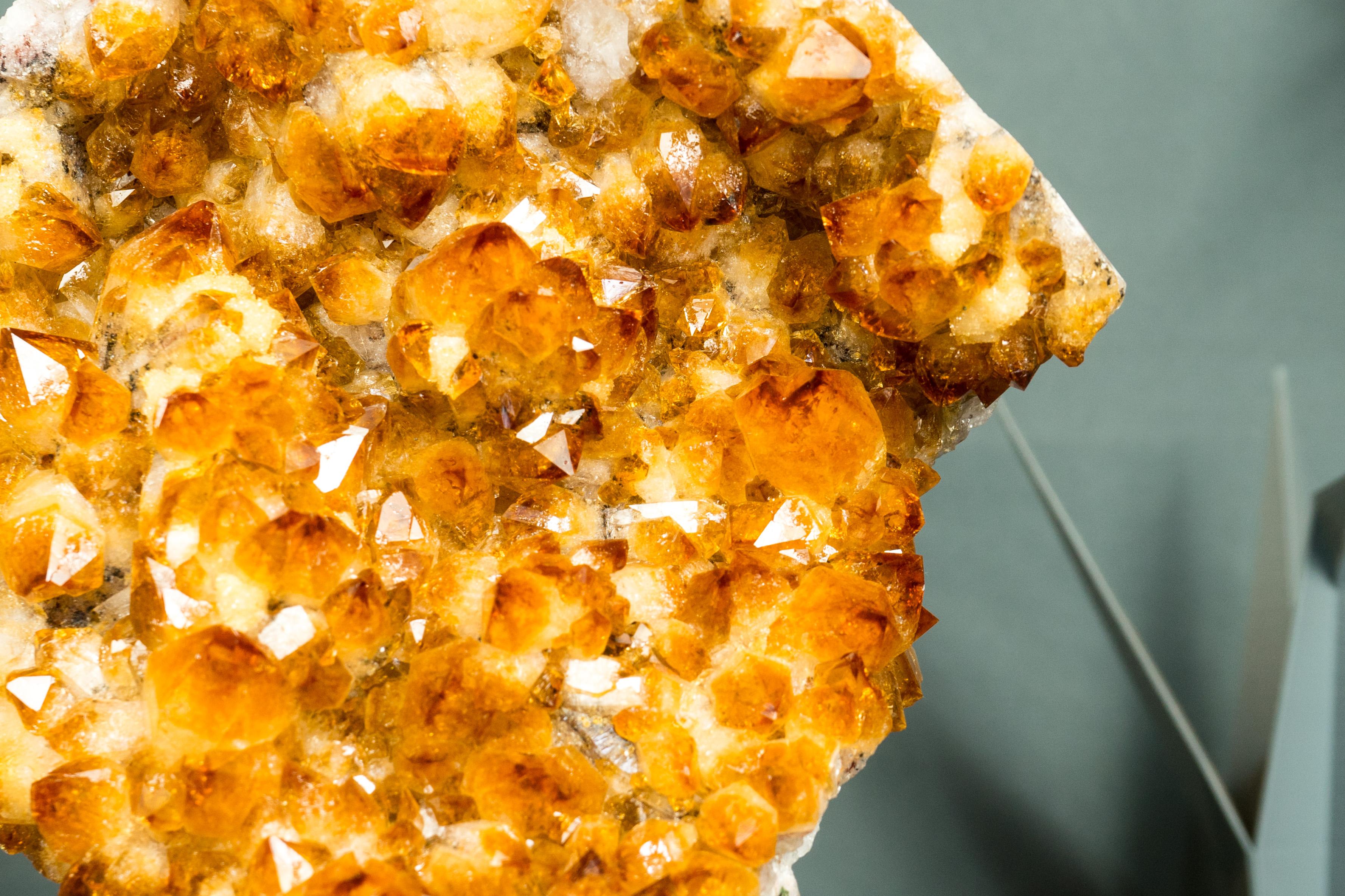 Natural Citrine Cluster with Superb Deep Orange Citrine Druzy and Rosette Flower In New Condition For Sale In Ametista Do Sul, BR