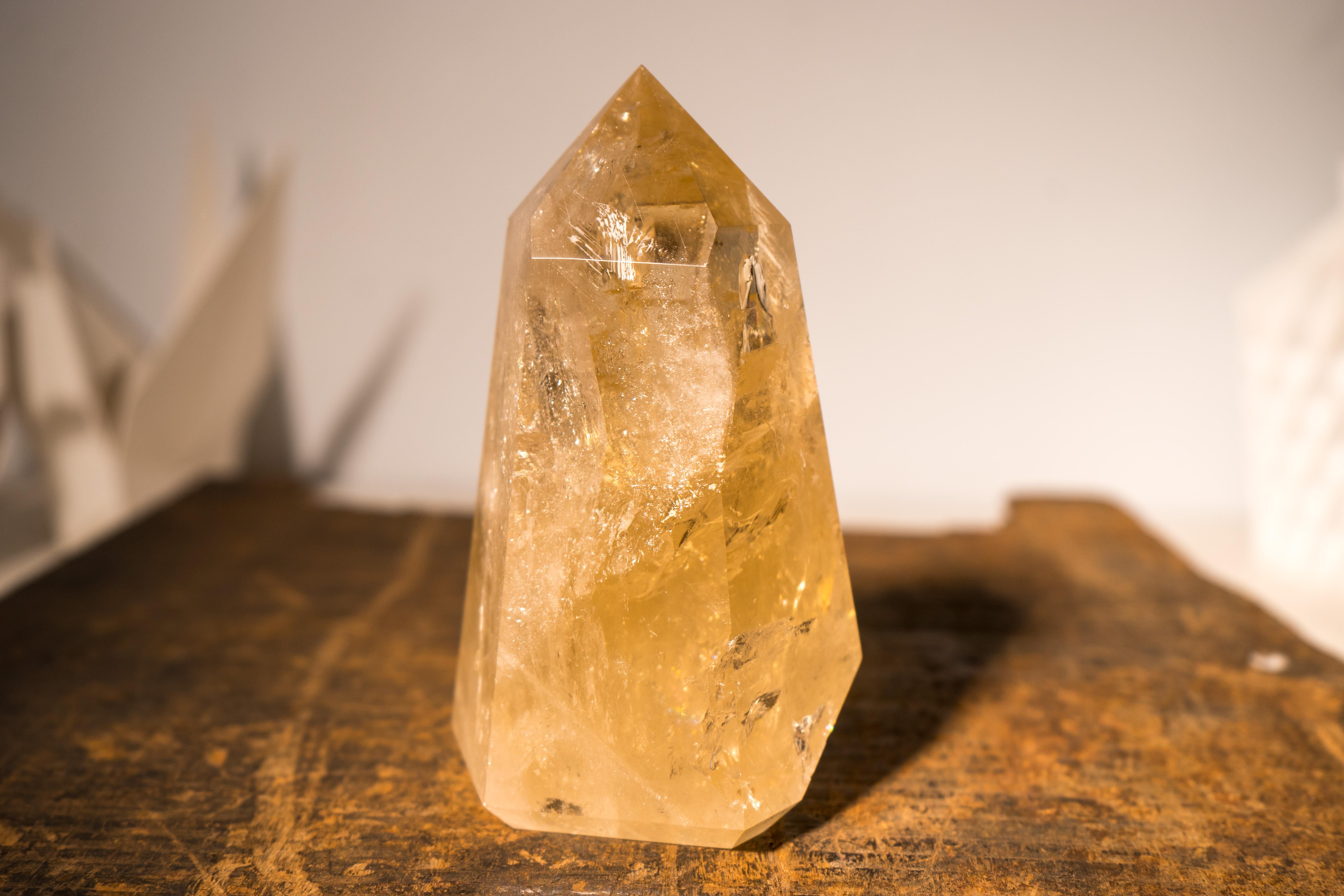 Natural Citrine Crystal Quartz Obelisk, Genuine Yellow Citrine Point Generator In New Condition For Sale In Ametista Do Sul, BR