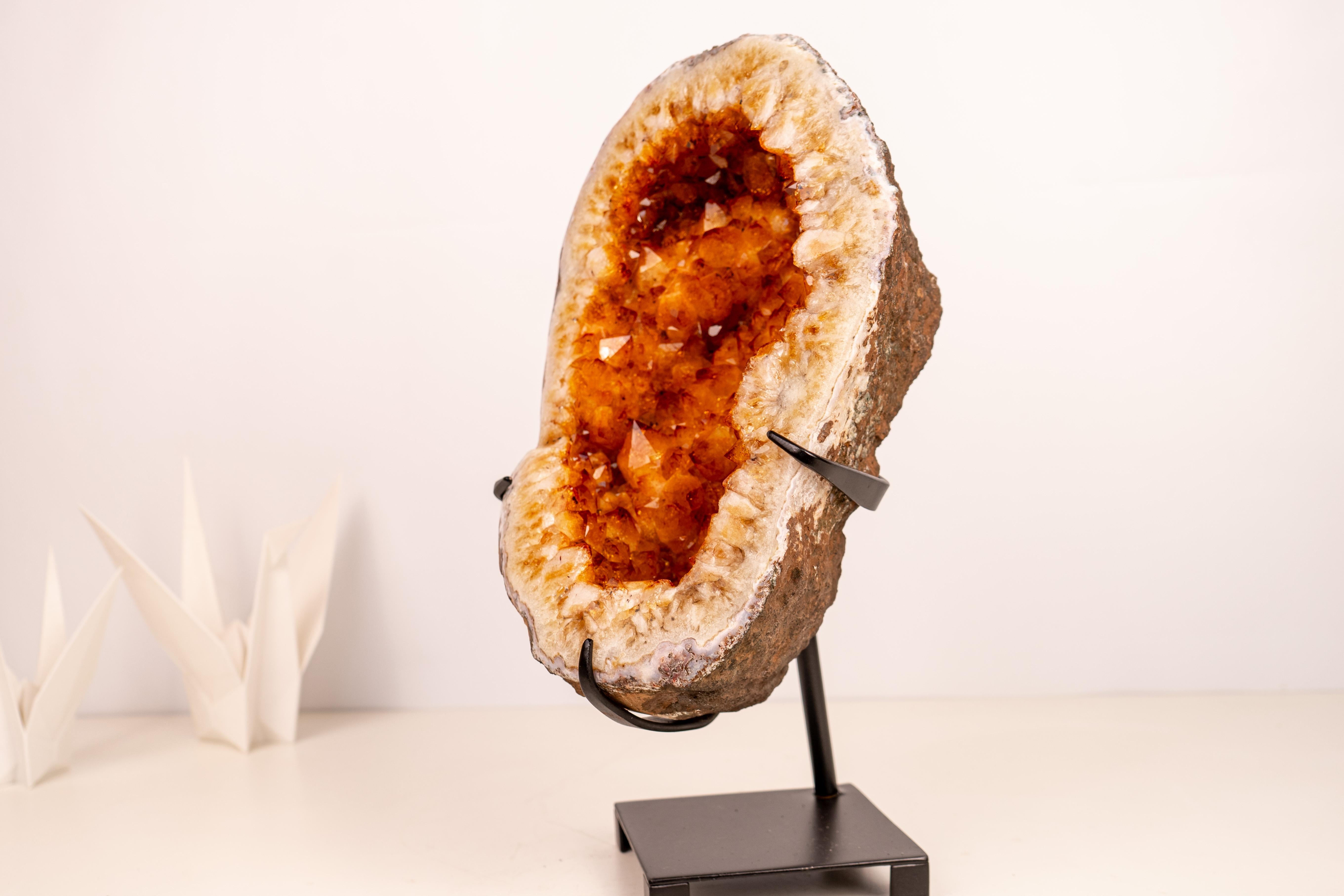 Natürlicher Citrin Geode Höhle mit großen orange Punkte, Tisch & Regal Dekoration im Angebot 5