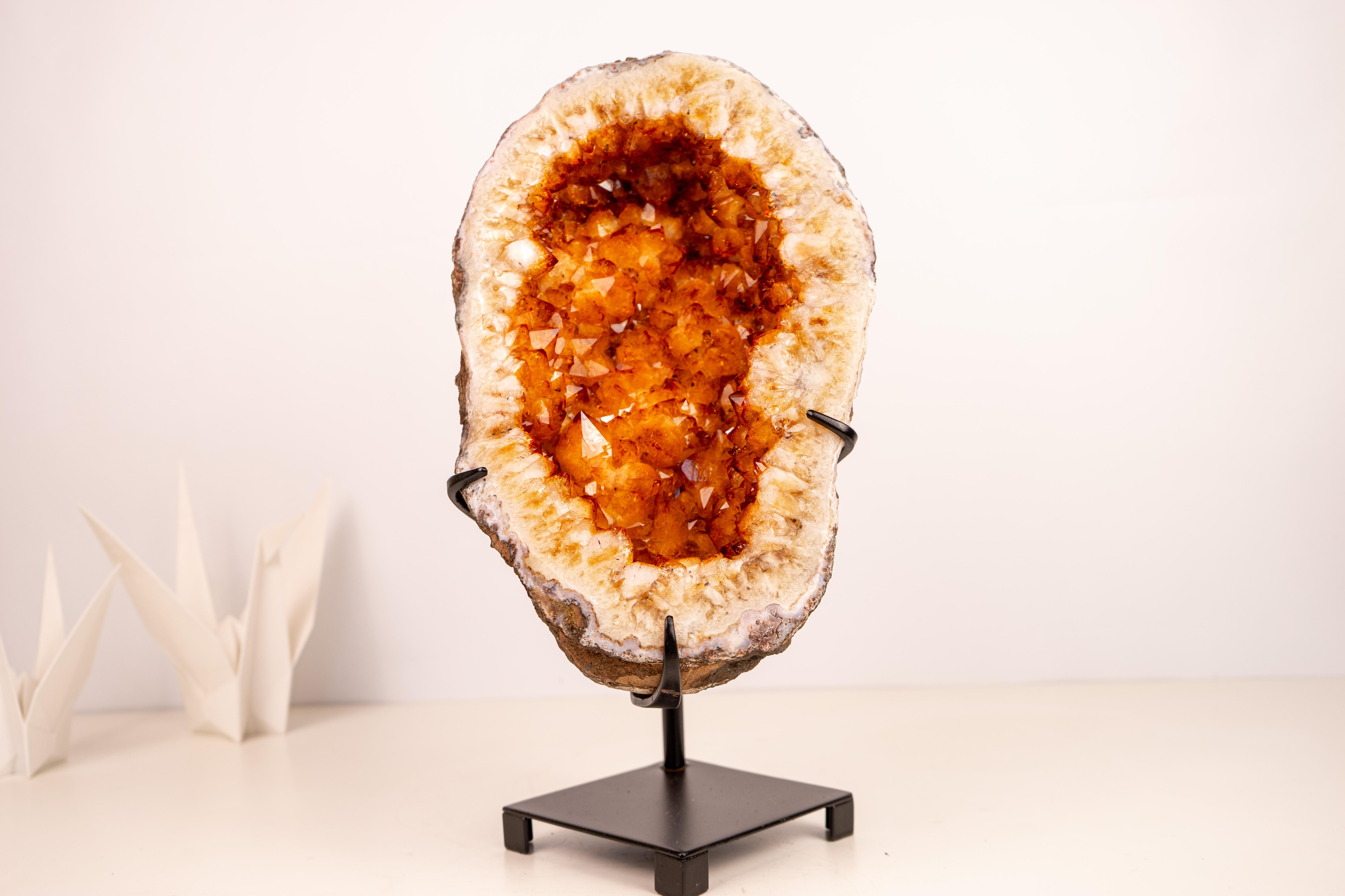 Natürlicher Citrin Geode Höhle mit großen orange Punkte, Tisch & Regal Dekoration im Angebot 6