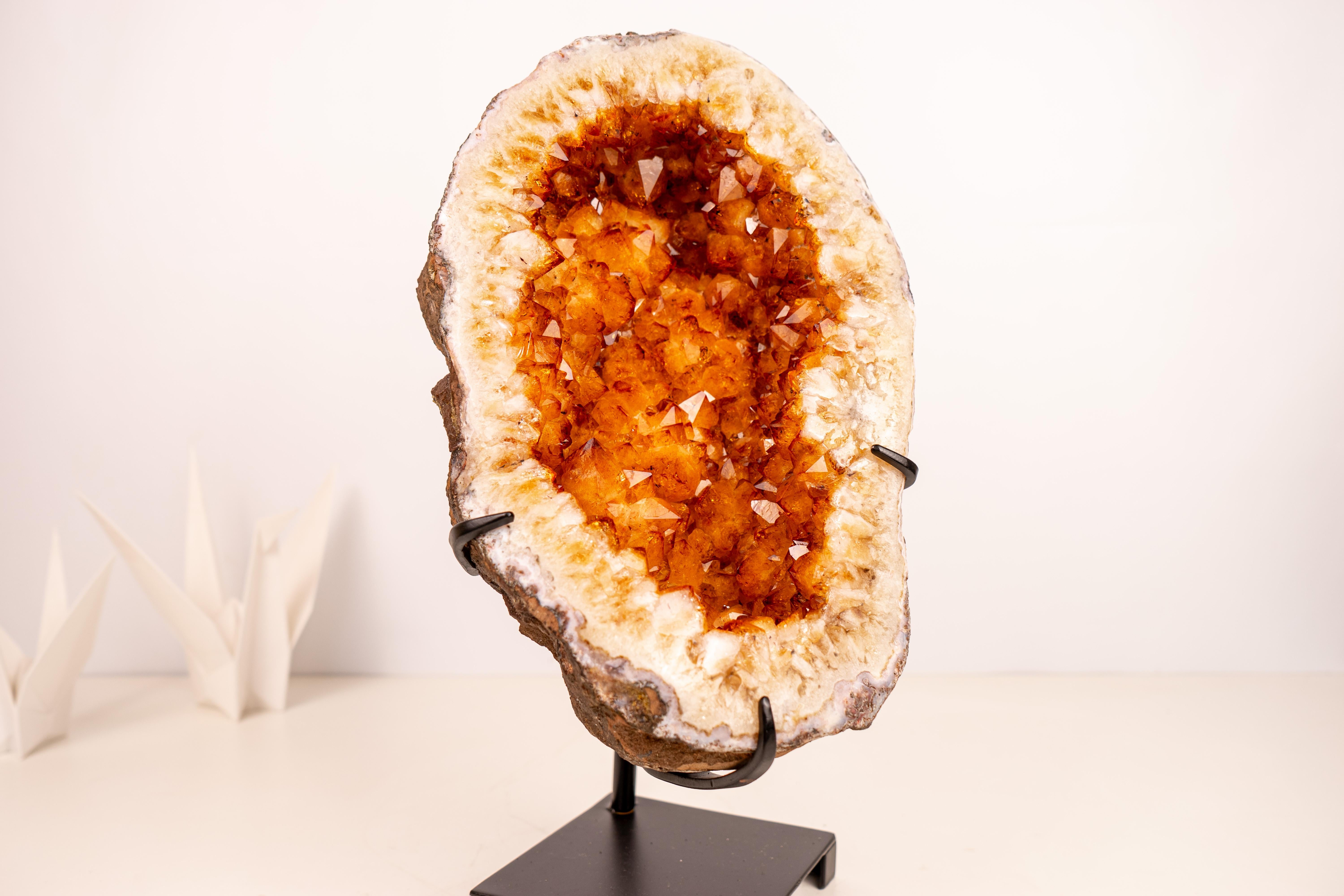 Natürlicher Citrin Geode Höhle mit großen orange Punkte, Tisch & Regal Dekoration im Angebot 8