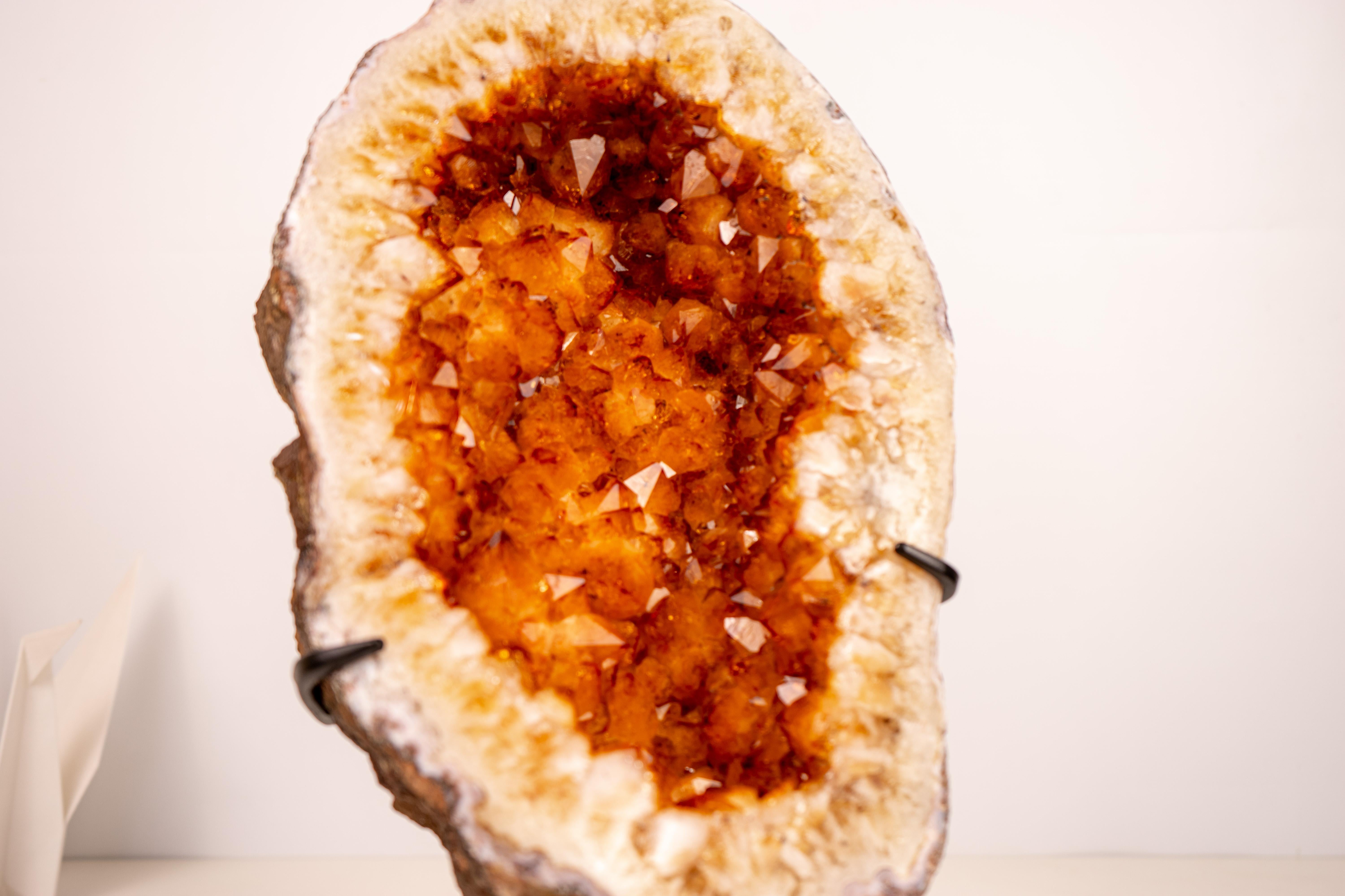 Natürlicher Citrin Geode Höhle mit großen orange Punkte, Tisch & Regal Dekoration im Angebot 9