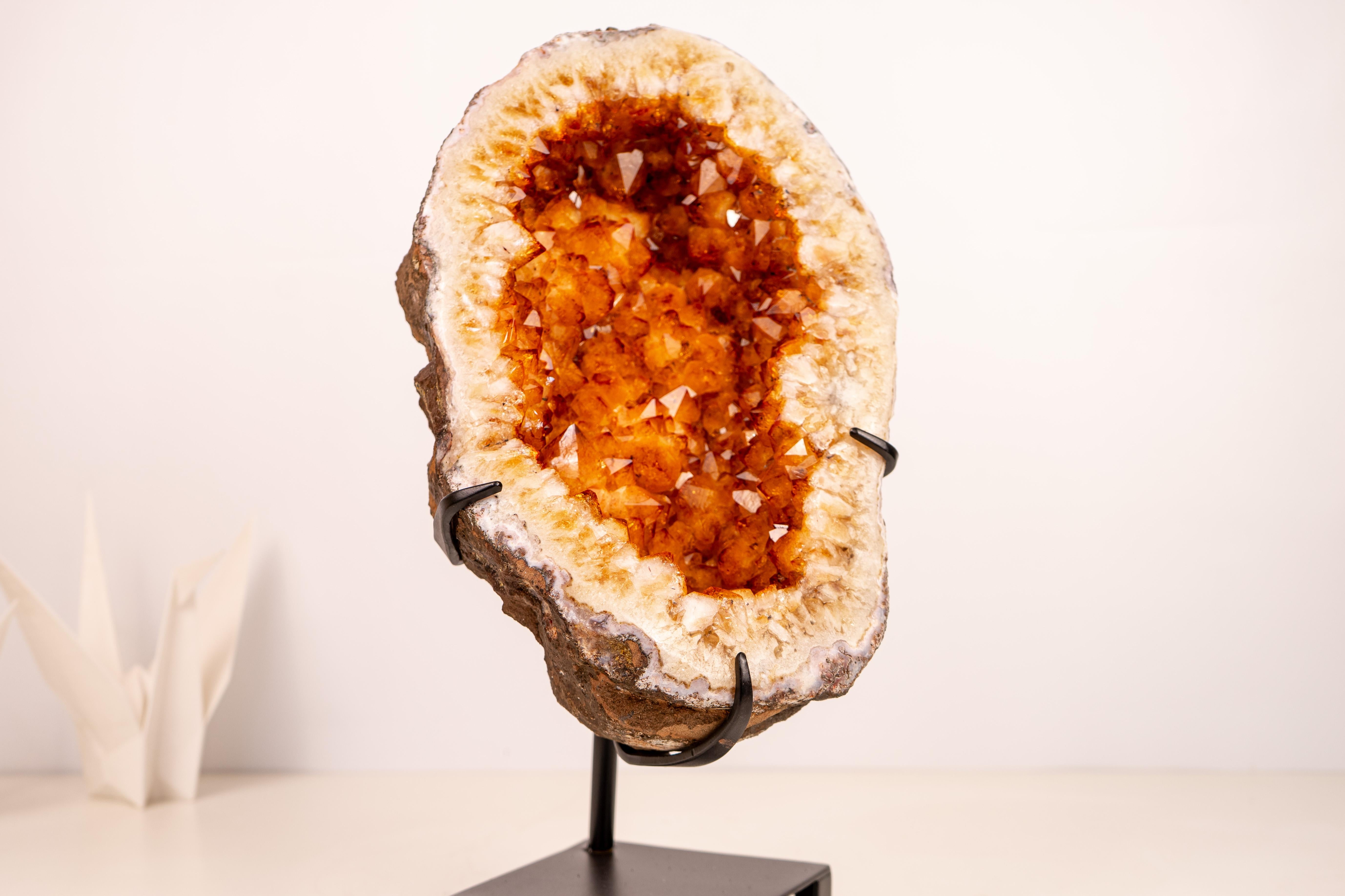 Natürlicher Citrin Geode Höhle mit großen orange Punkte, Tisch & Regal Dekoration im Angebot 10