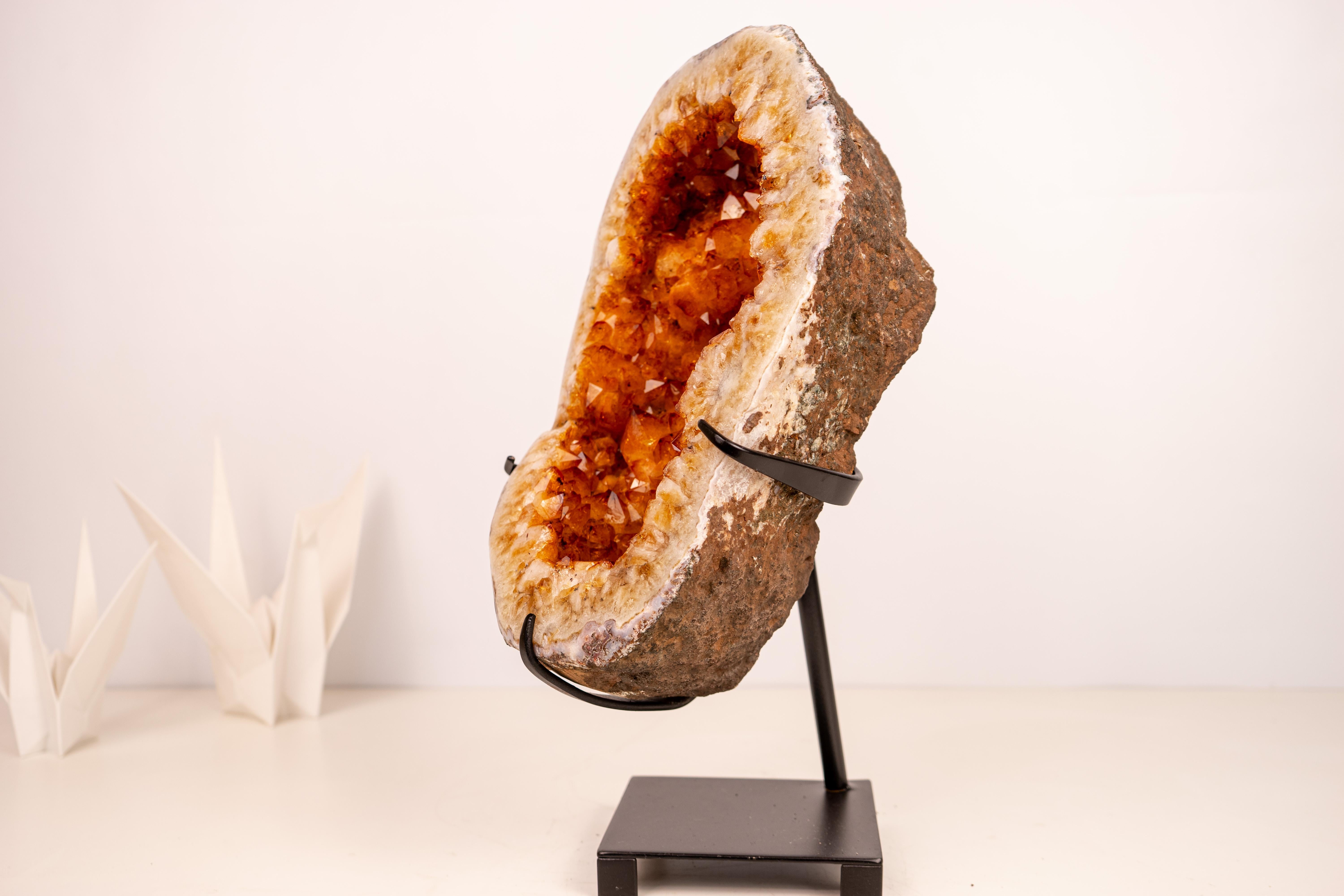 Natürlicher Citrin Geode Höhle mit großen orange Punkte, Tisch & Regal Dekoration im Zustand „Neu“ im Angebot in Ametista Do Sul, BR
