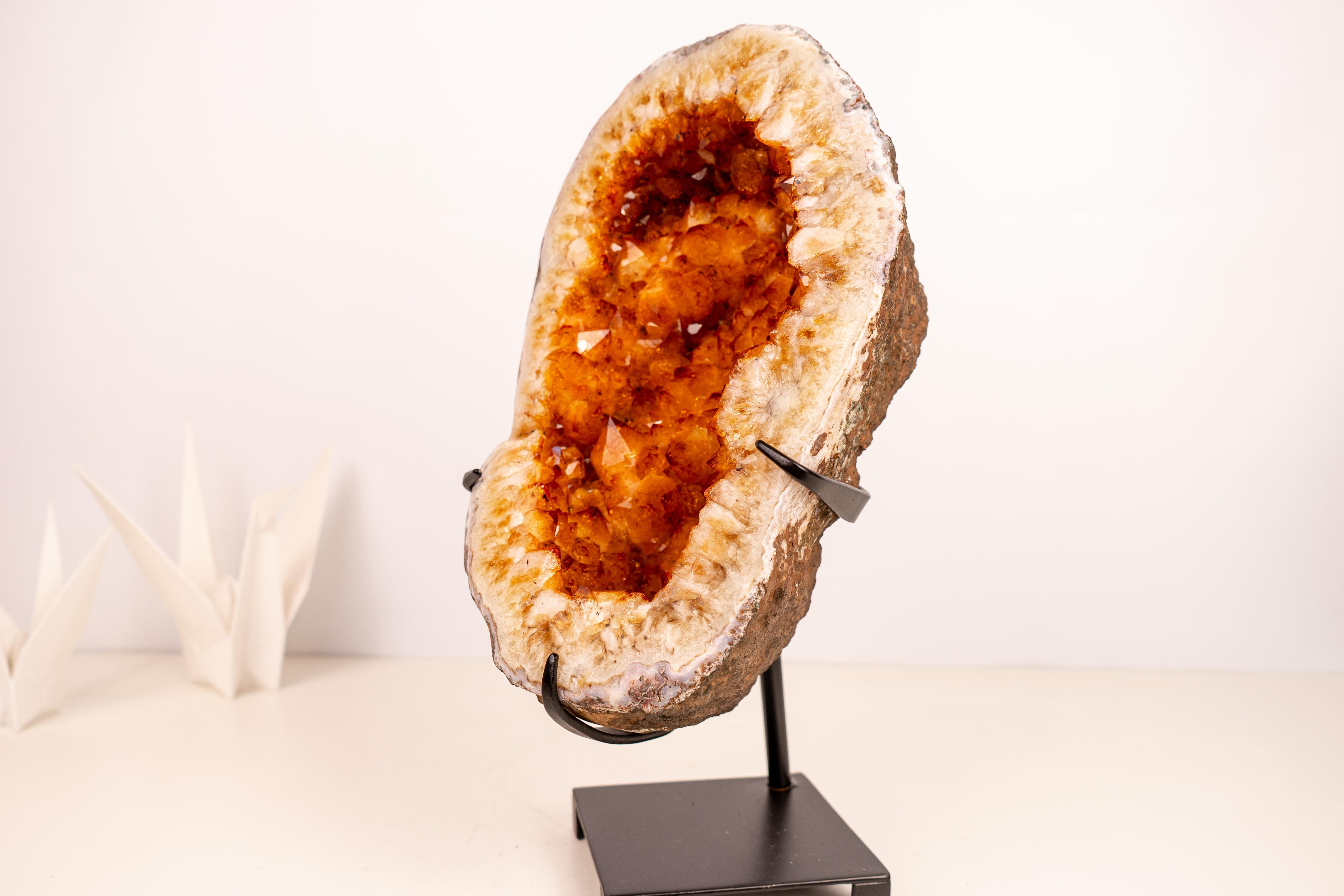 Natürlicher Citrin Geode Höhle mit großen orange Punkte, Tisch & Regal Dekoration im Angebot 3