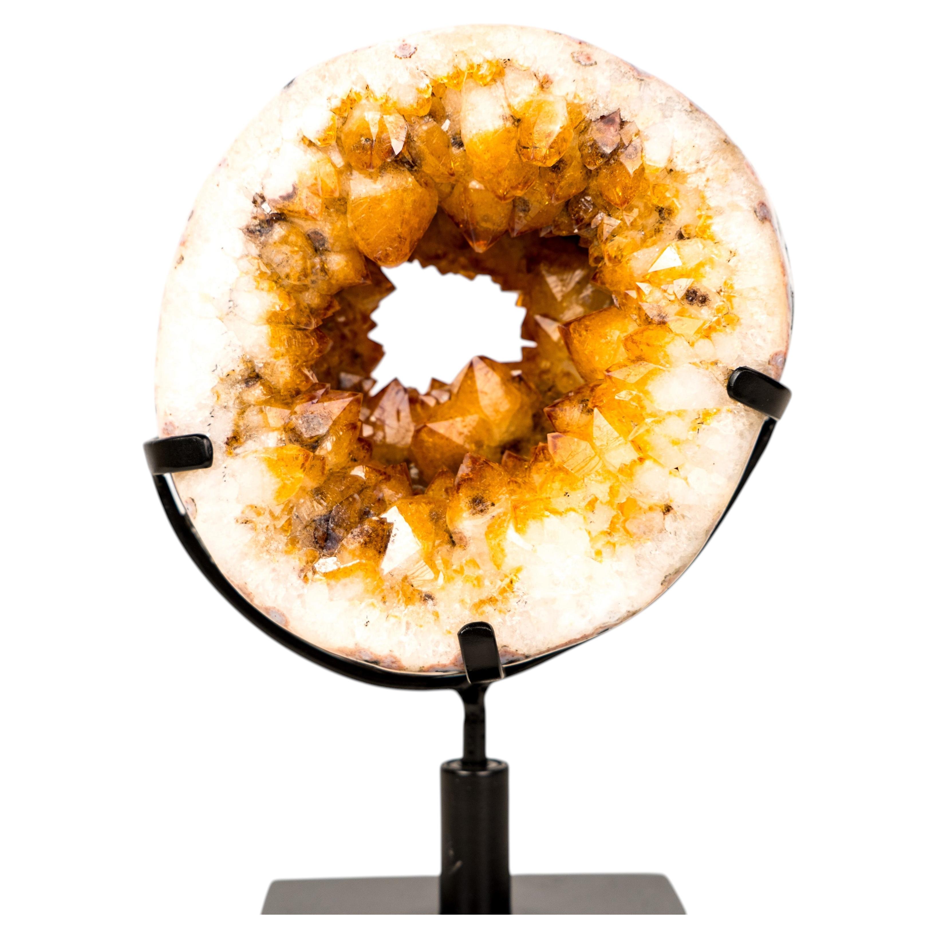 Where do the prettiest geodes come from?