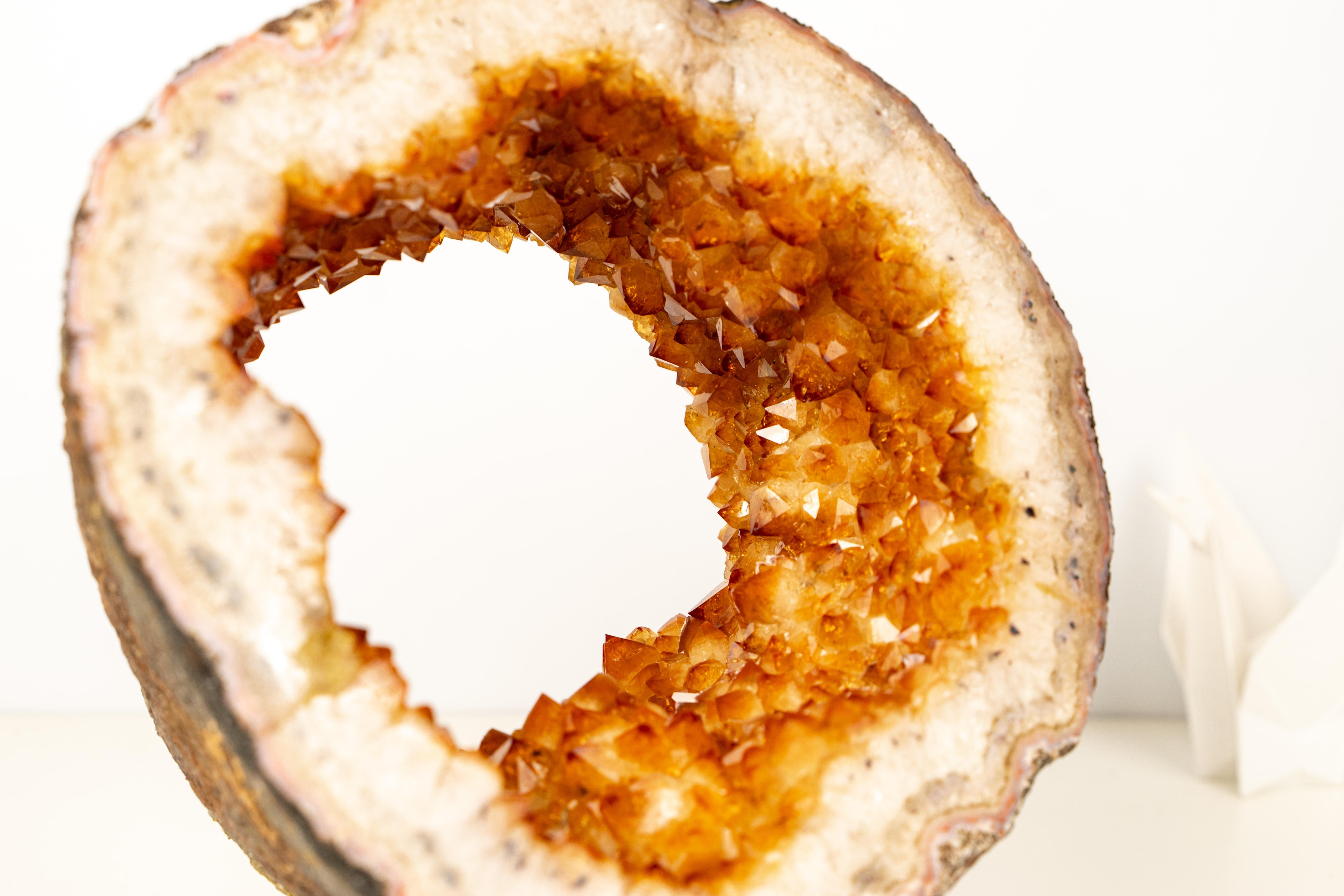 Natural Citrine Geode Portal with Flower Rosettes im Zustand „Neu“ im Angebot in Ametista Do Sul, BR