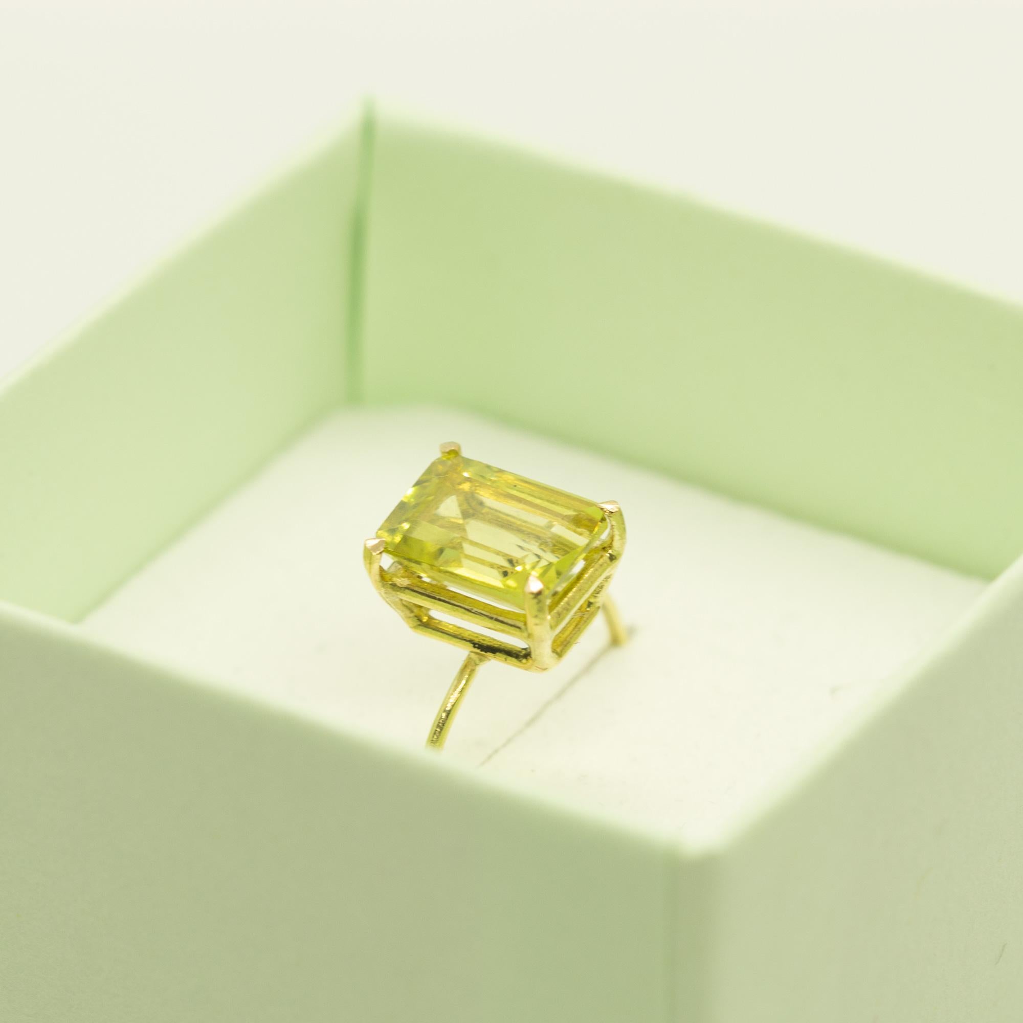 Emerald Cut Natural Citrine Lemon Quartz Intini Jewels 18 Karat Yellow Gold Cocktail Ring