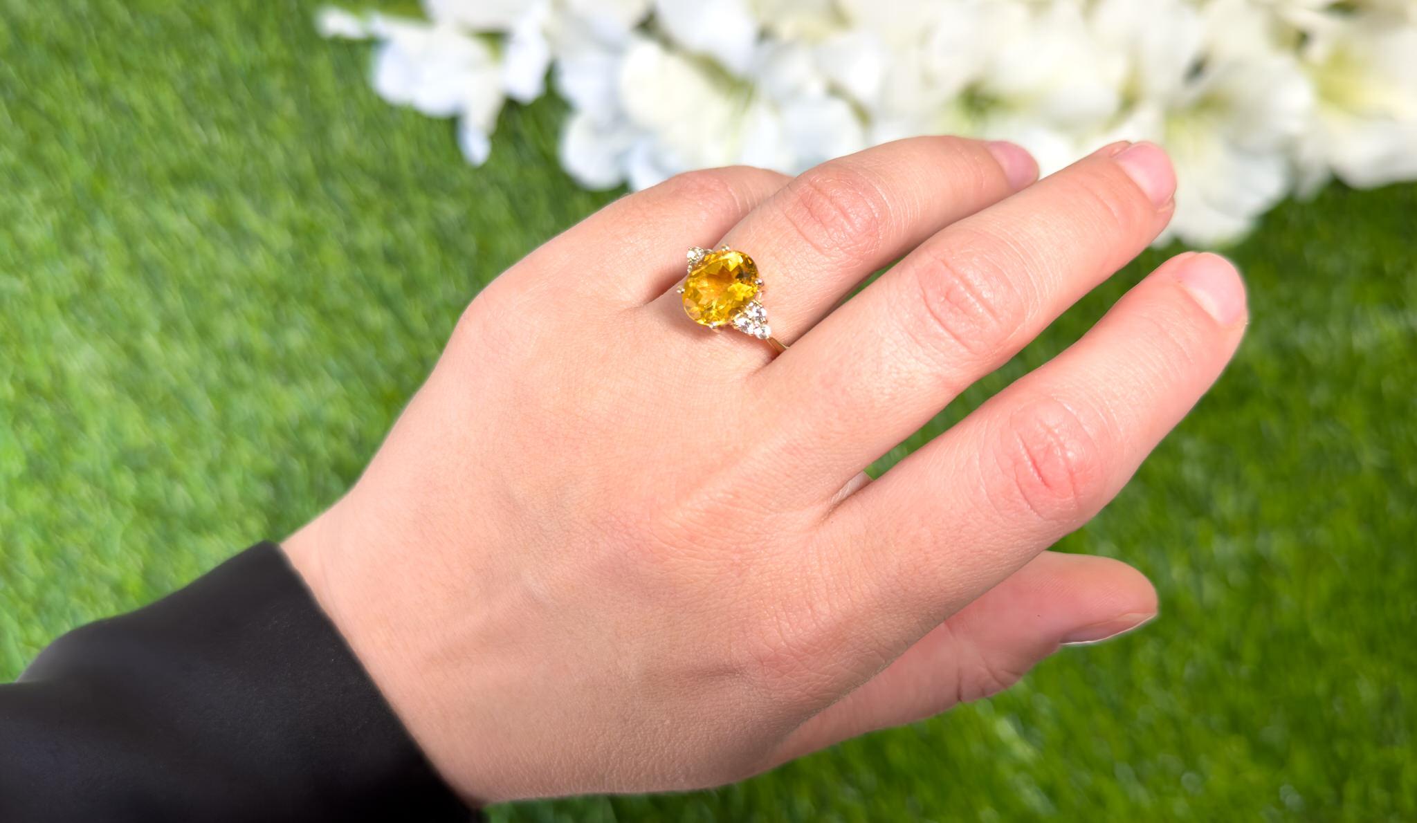 Modern Natural Citrine Ring With Diamonds 3.07 Carats 10K Yellow Gold For Sale