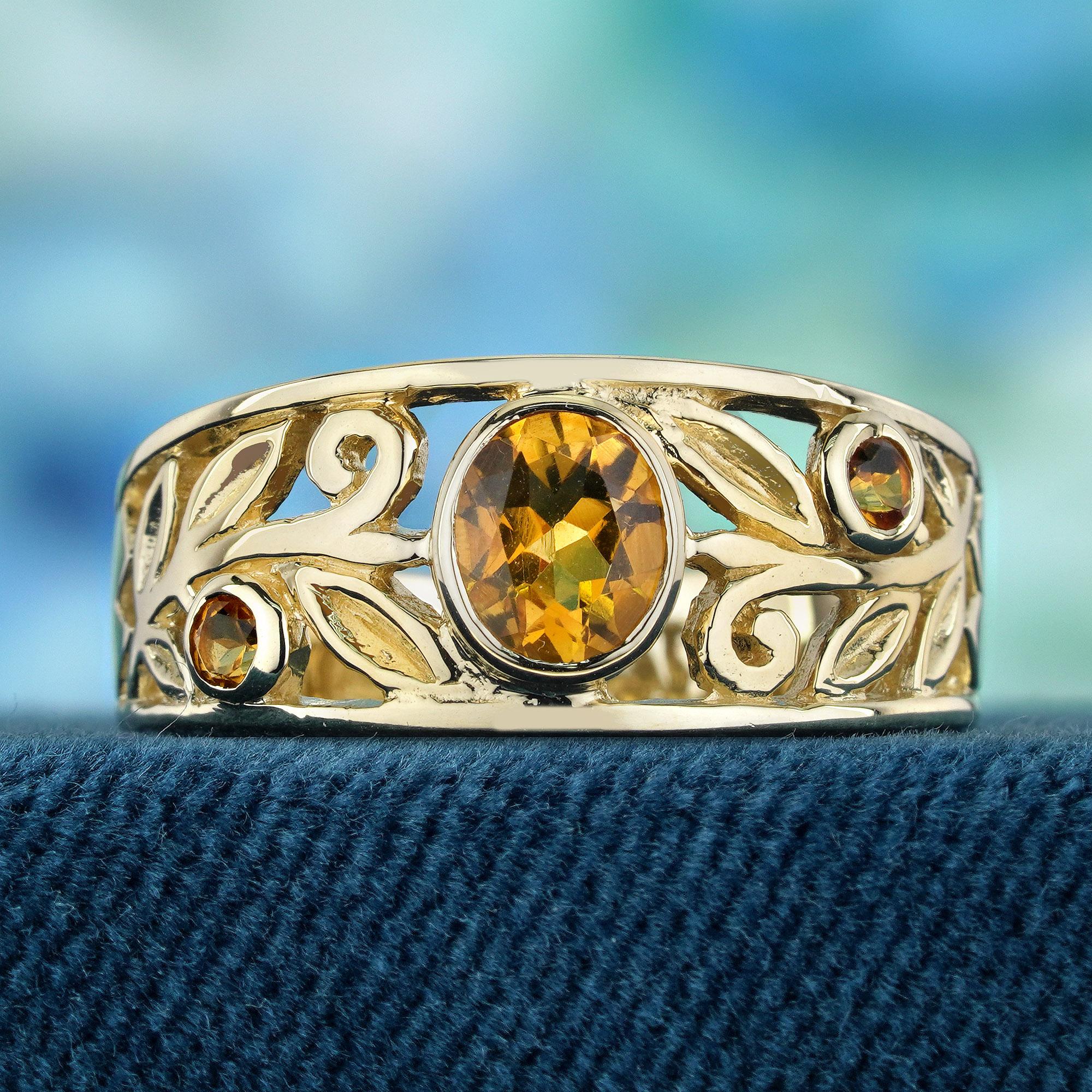 Edwardian Natural Citrine Vintage Style Carved Band Ring in  9K Yellow Gold For Sale