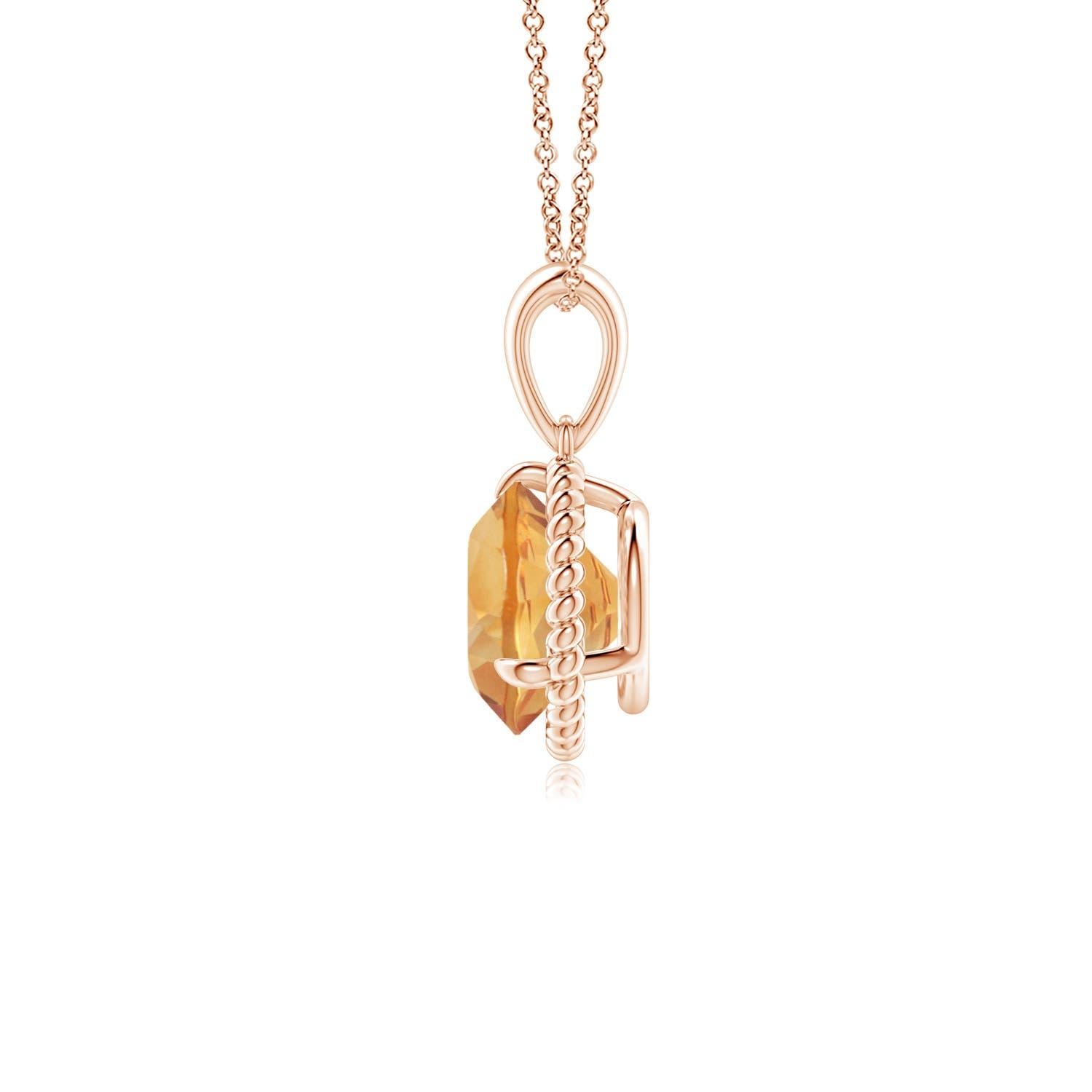 Dieser Solitär-Anhänger mit Citrin in 18 Karat Roségold strahlt feminine Eleganz aus. Der runde, in Zacken gefasste Citrin ist von einem gedrehten Seilrahmen umgeben, der dem Design einen Hauch von Besonderheit verleiht. Erhältlich in verschiedenen