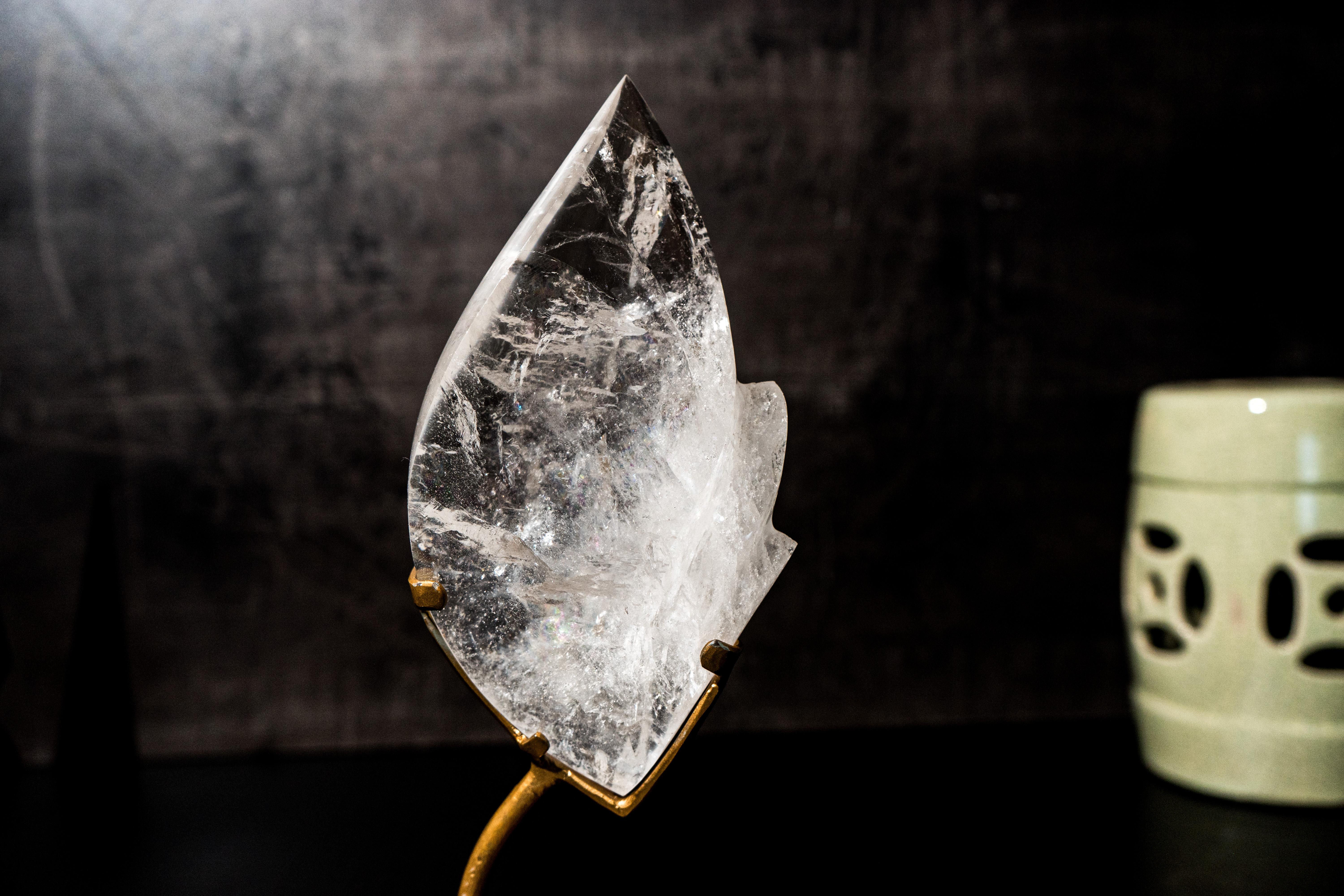 Natural Clear Quartz Flame Sculpture on Stand In New Condition For Sale In Ametista Do Sul, BR
