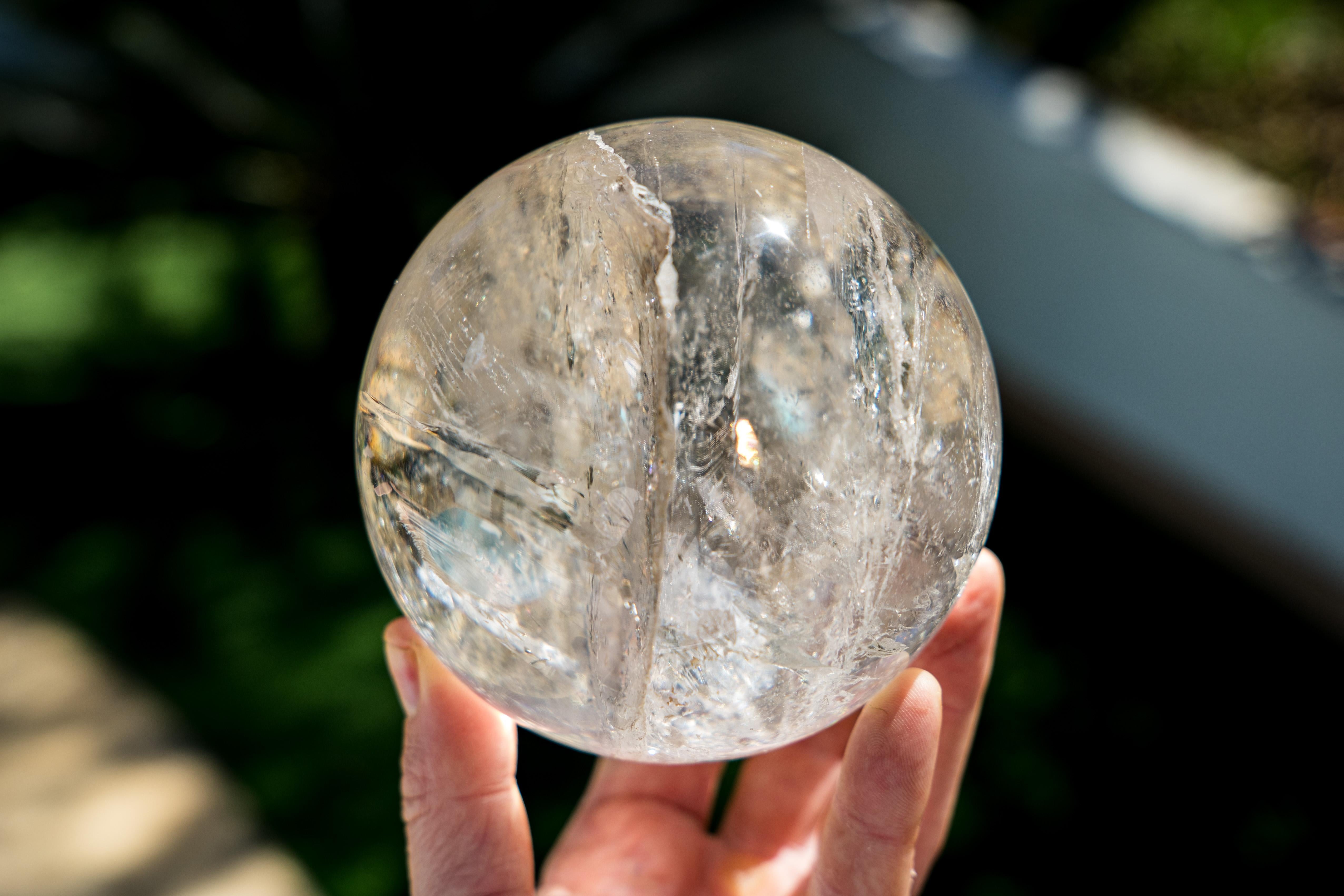 Natural Clear Quartz Sphere - Extra-Quality Crystal Quartz Ball In New Condition For Sale In Ametista Do Sul, BR