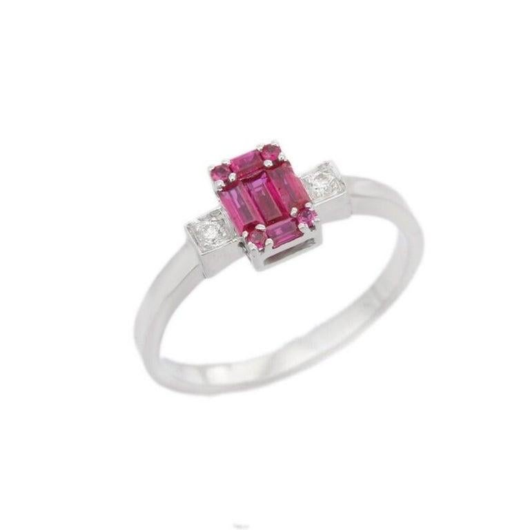 Im Angebot: Natürlicher Cluster-Rubin-Diamant-Hochzeitsring aus 18 Karat massivem Weißgold () 5