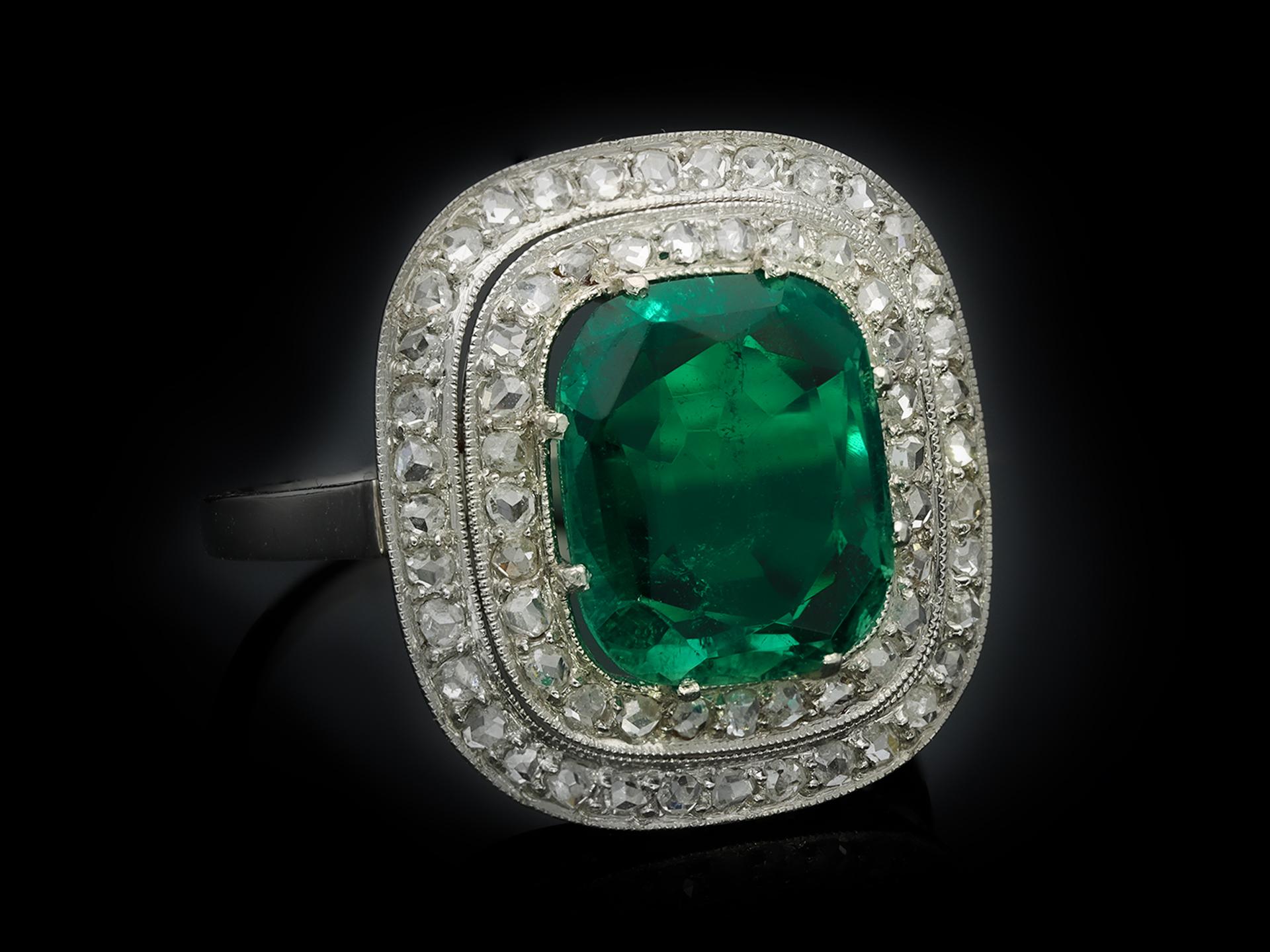 Women's or Men's Natural Colombian Emerald and Diamond Coronet Cluster Ring, circa 1920 For Sale