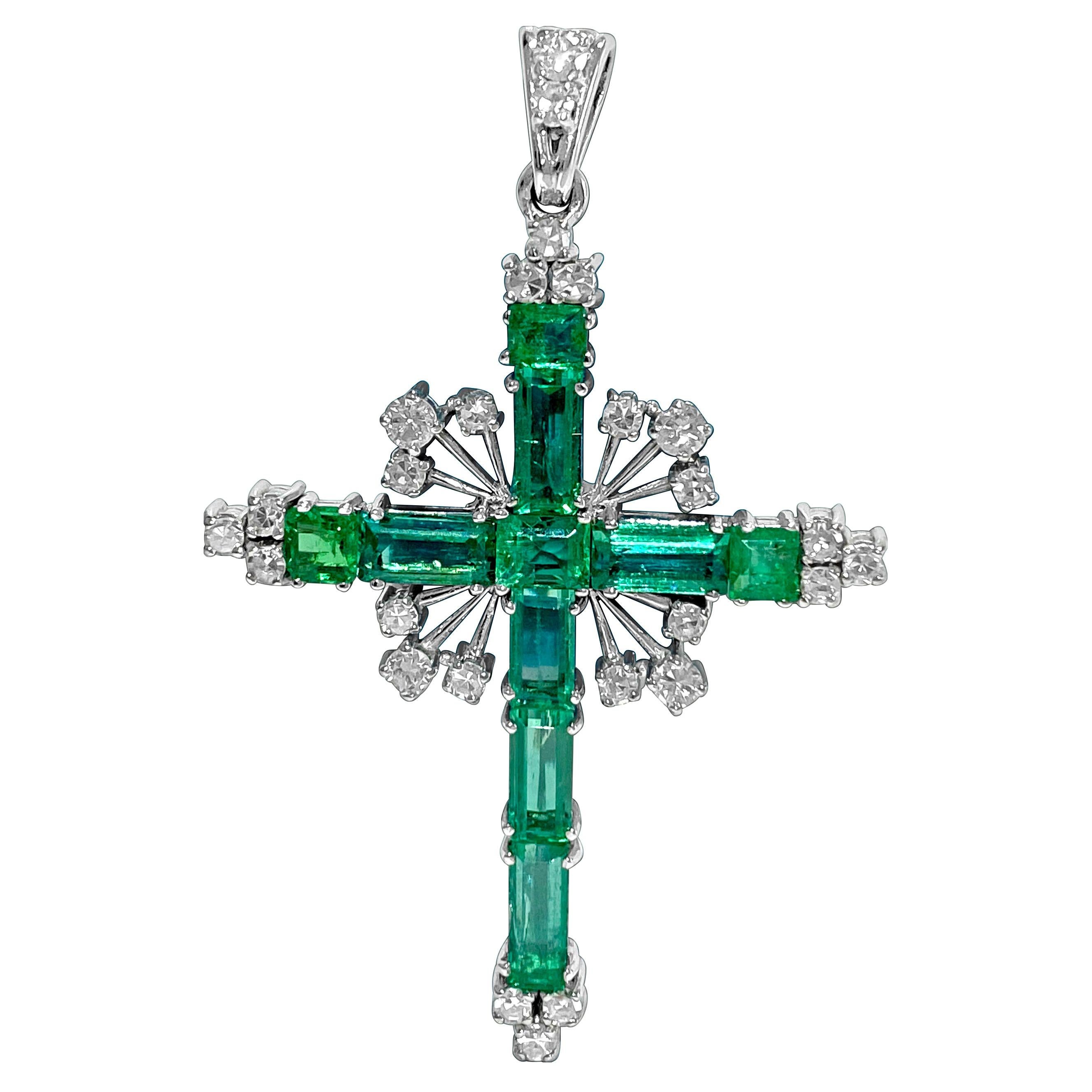 Natural Colombian Emerald and Diamond Cross Pendant For Sale